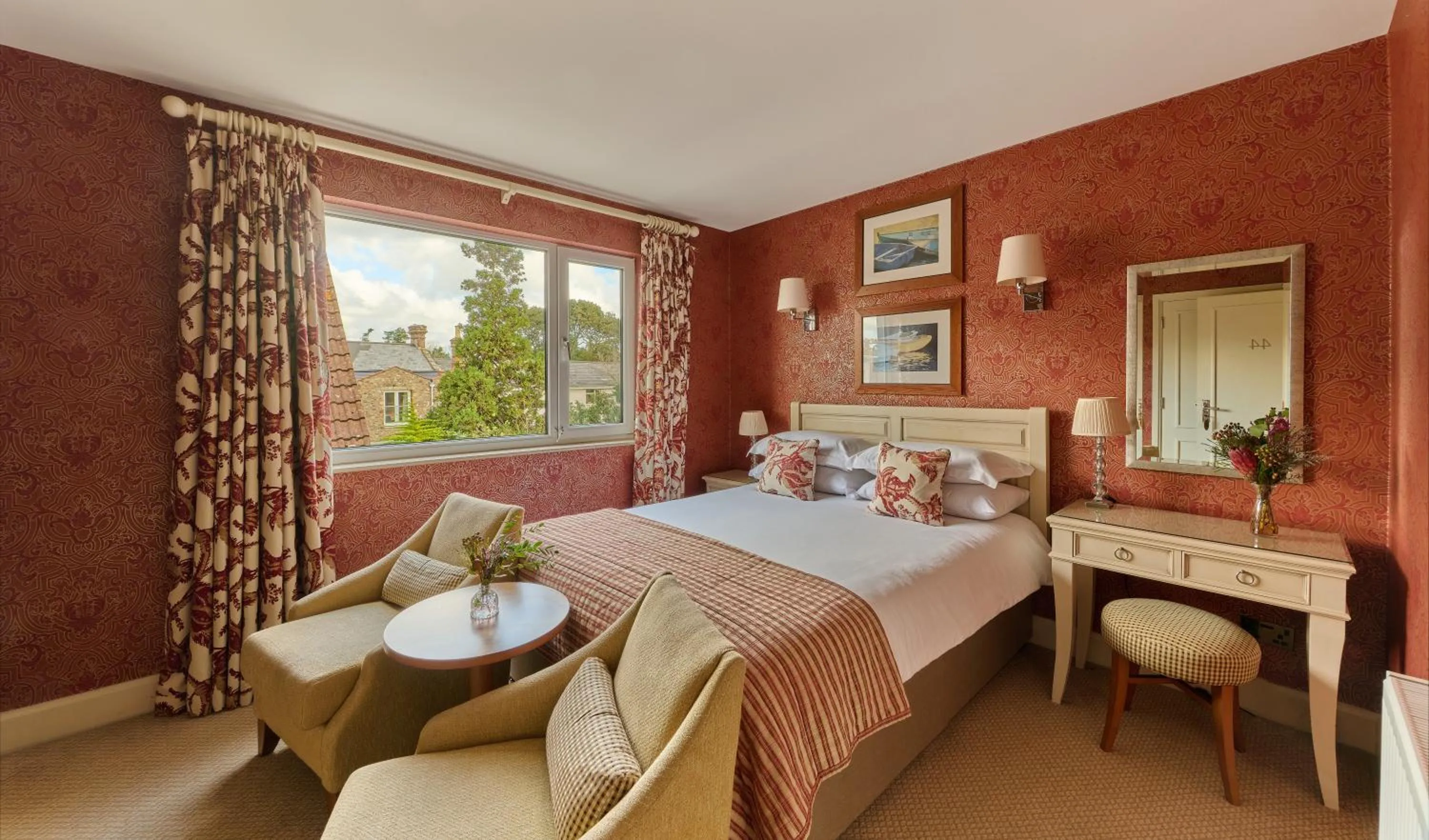 Upper Garden - Cozy Classic Double in Fermain Valley Hotel