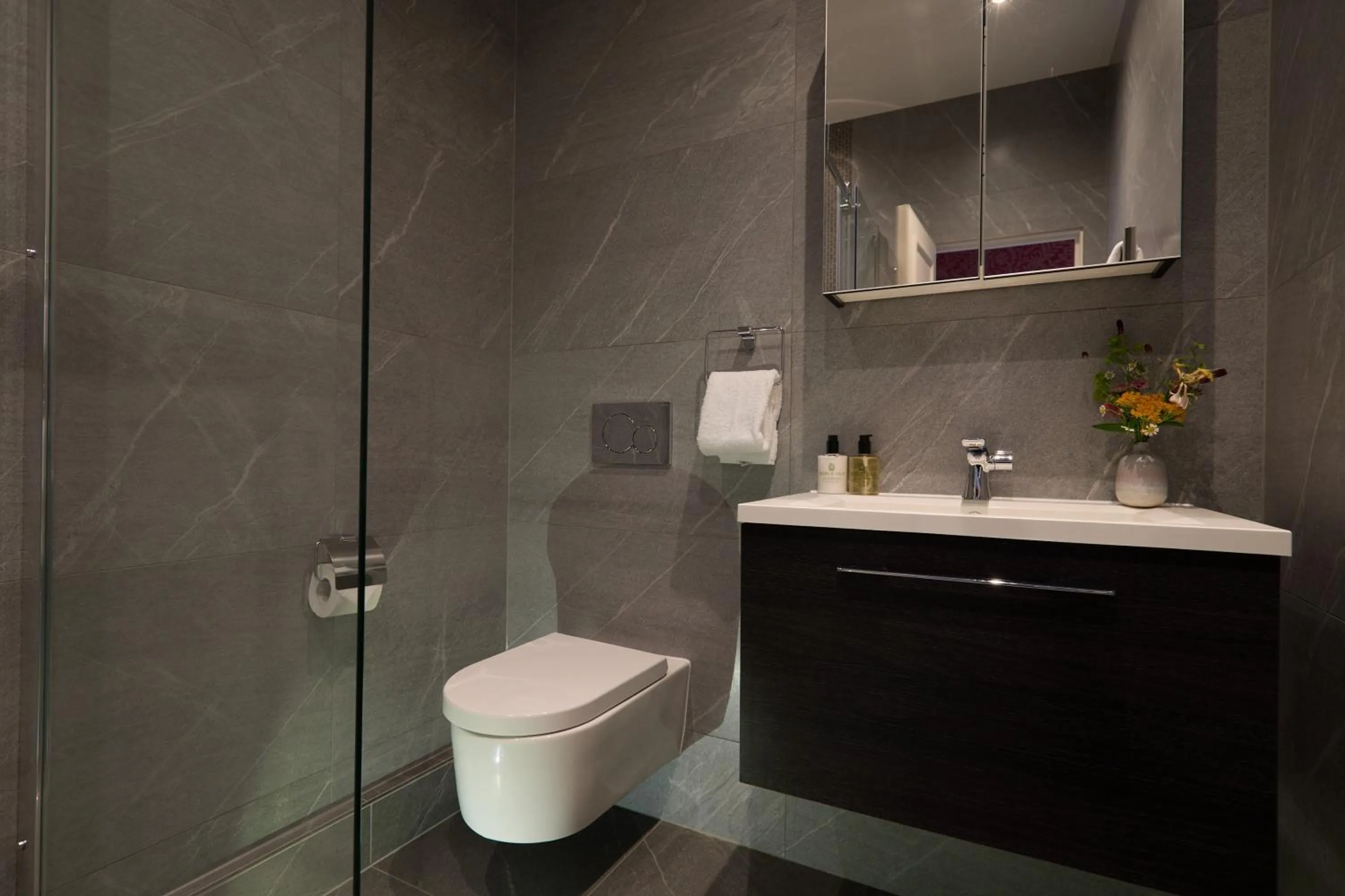 Bathroom in Fermain Valley Hotel