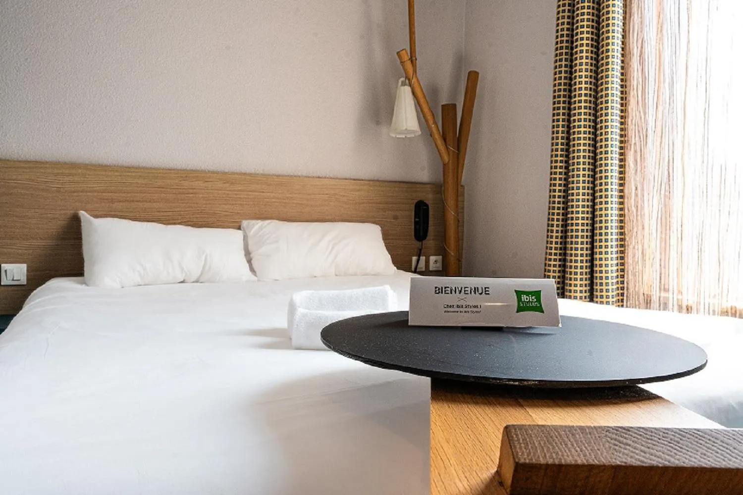 Property building, Bed in ibis Styles Moulins Centre