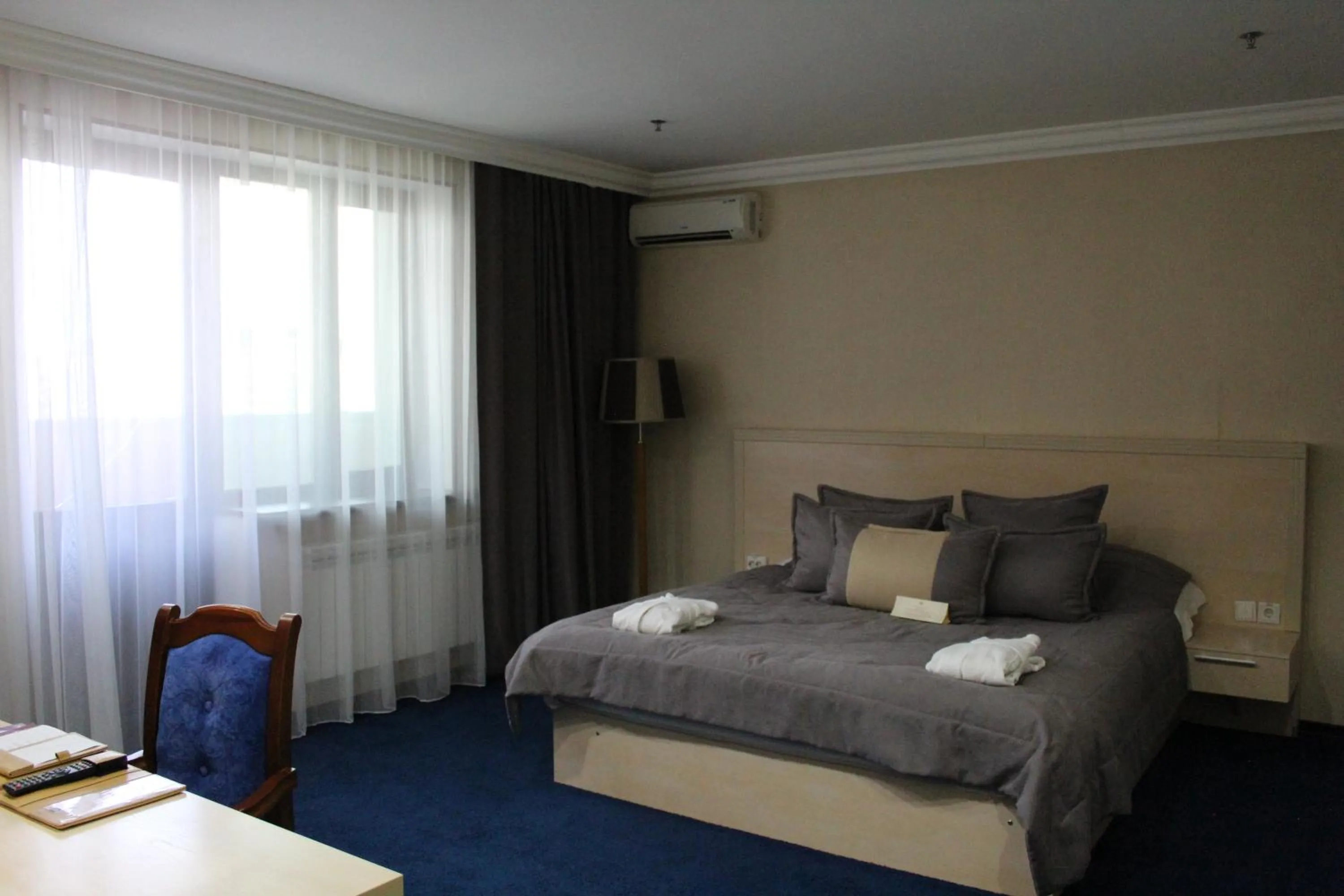 Bed in King Hotel Astana