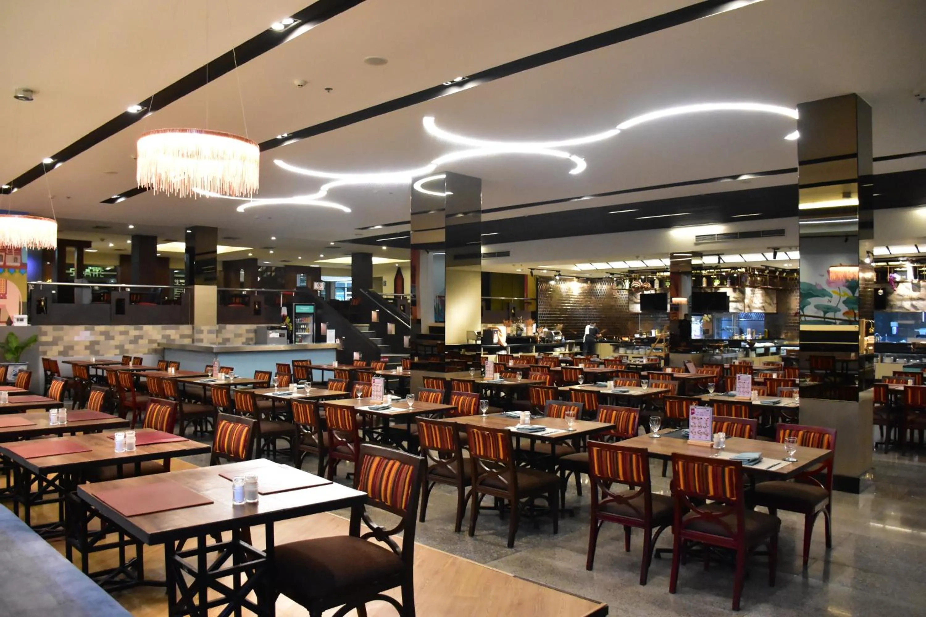 Restaurant/places to eat in Ambassador Hotel Bangkok