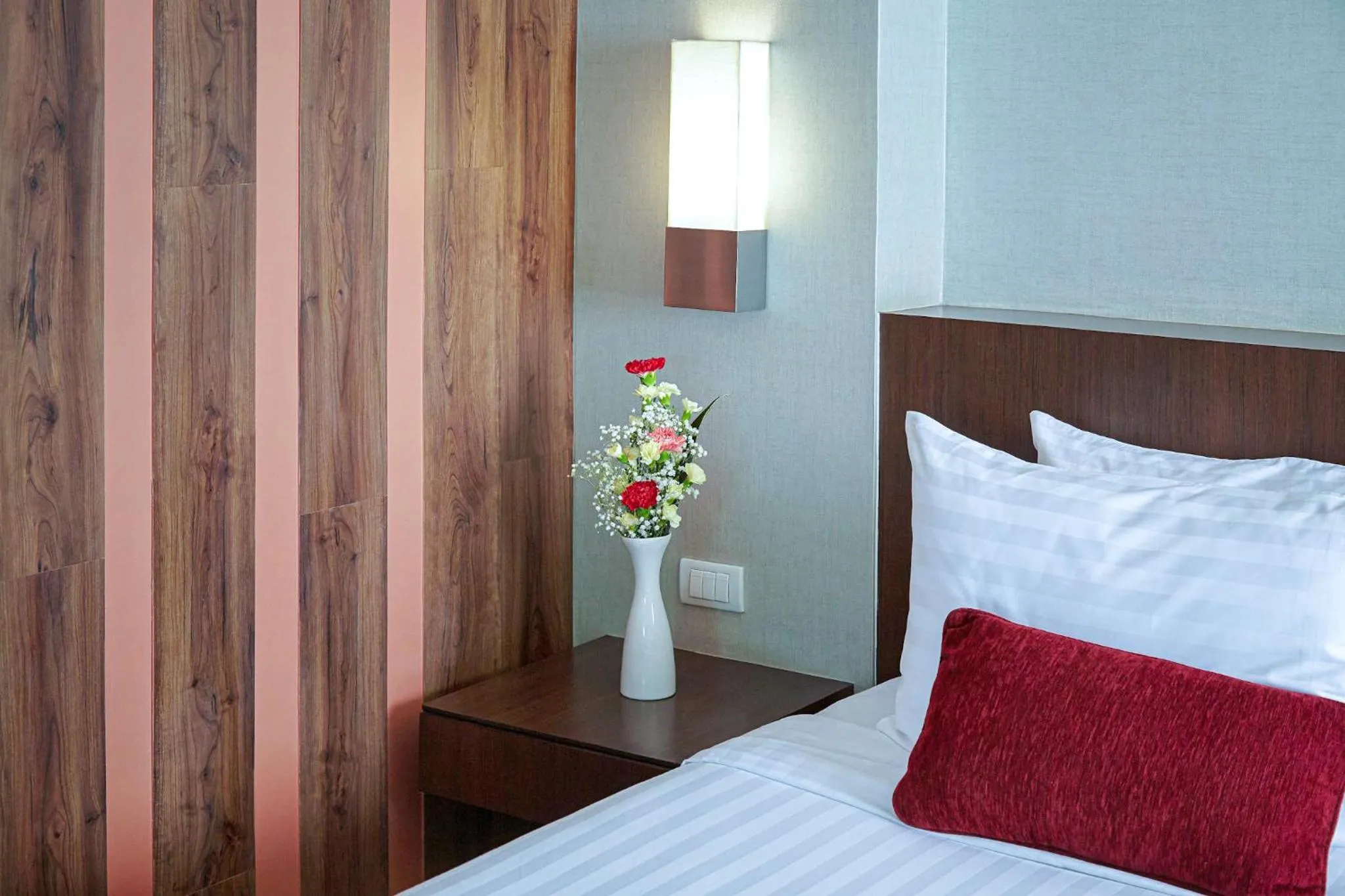 Bed in Ambassador Hotel Bangkok