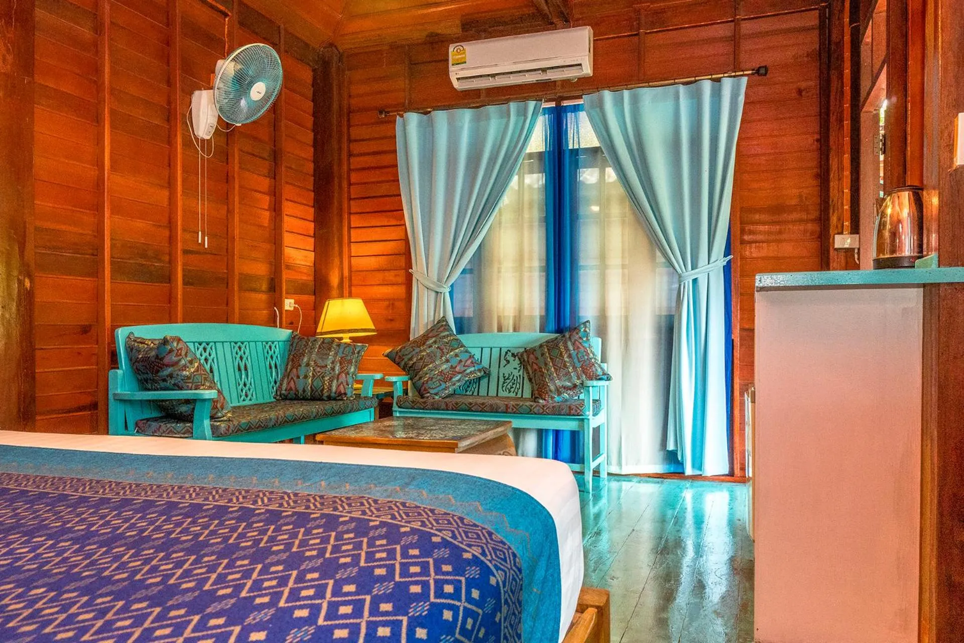 Living room, Bed in Baan Kiao