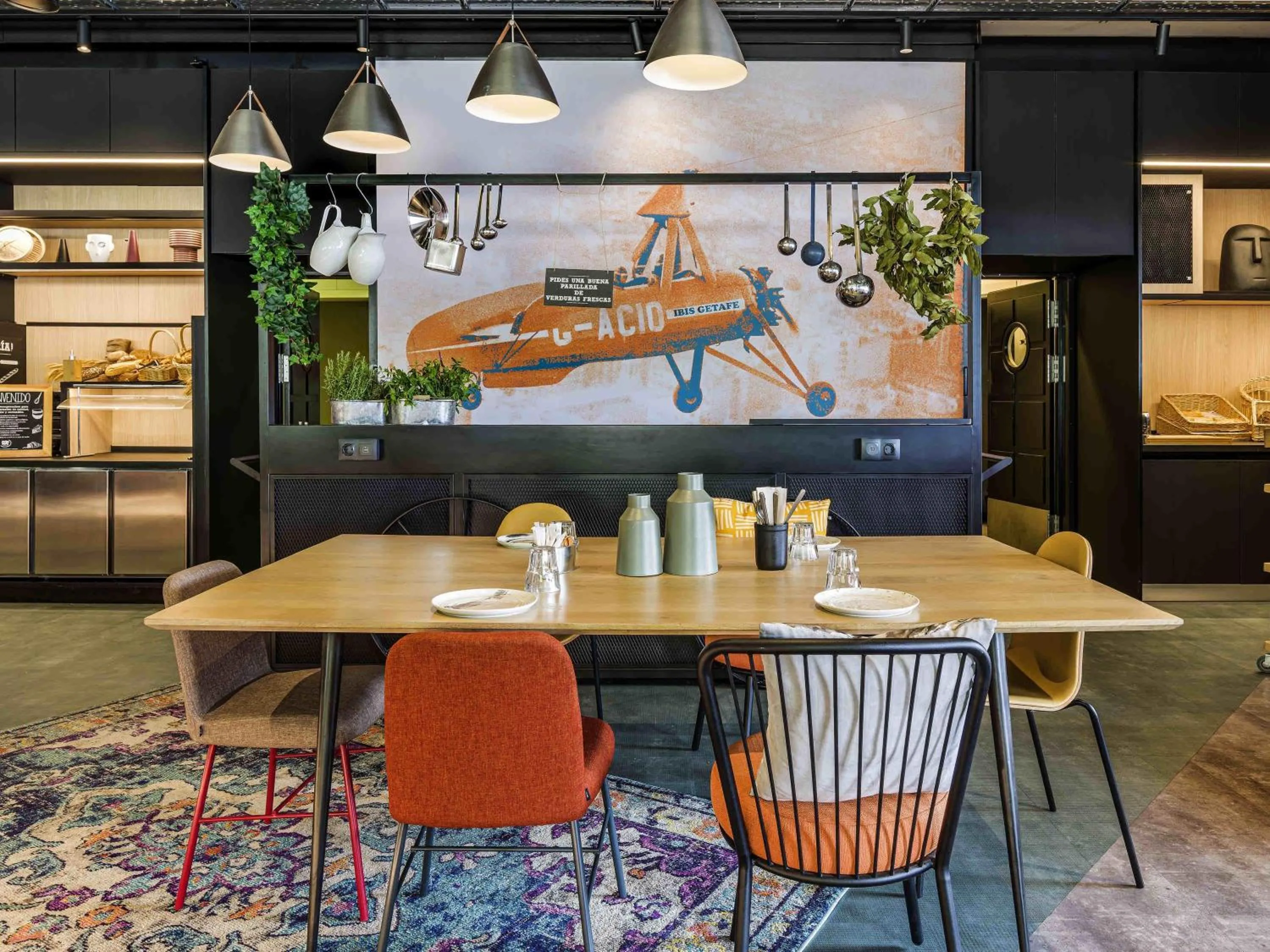 Restaurant/places to eat in Ibis Madrid Getafe
