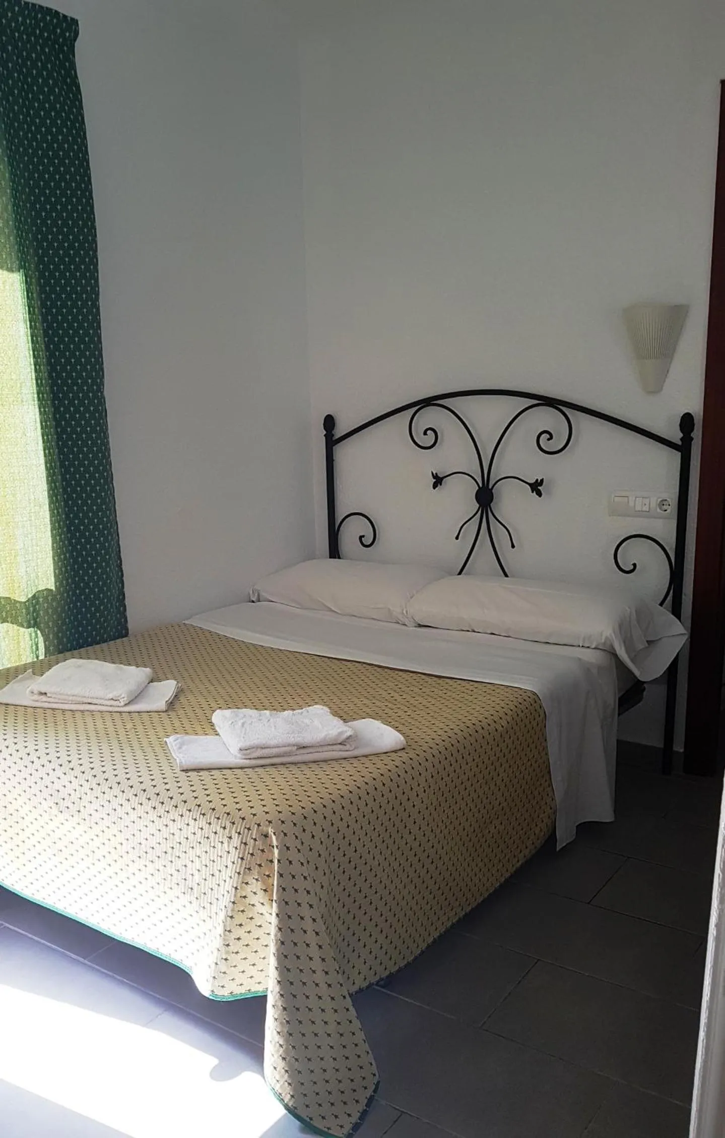 Bed in Hostal Isabel