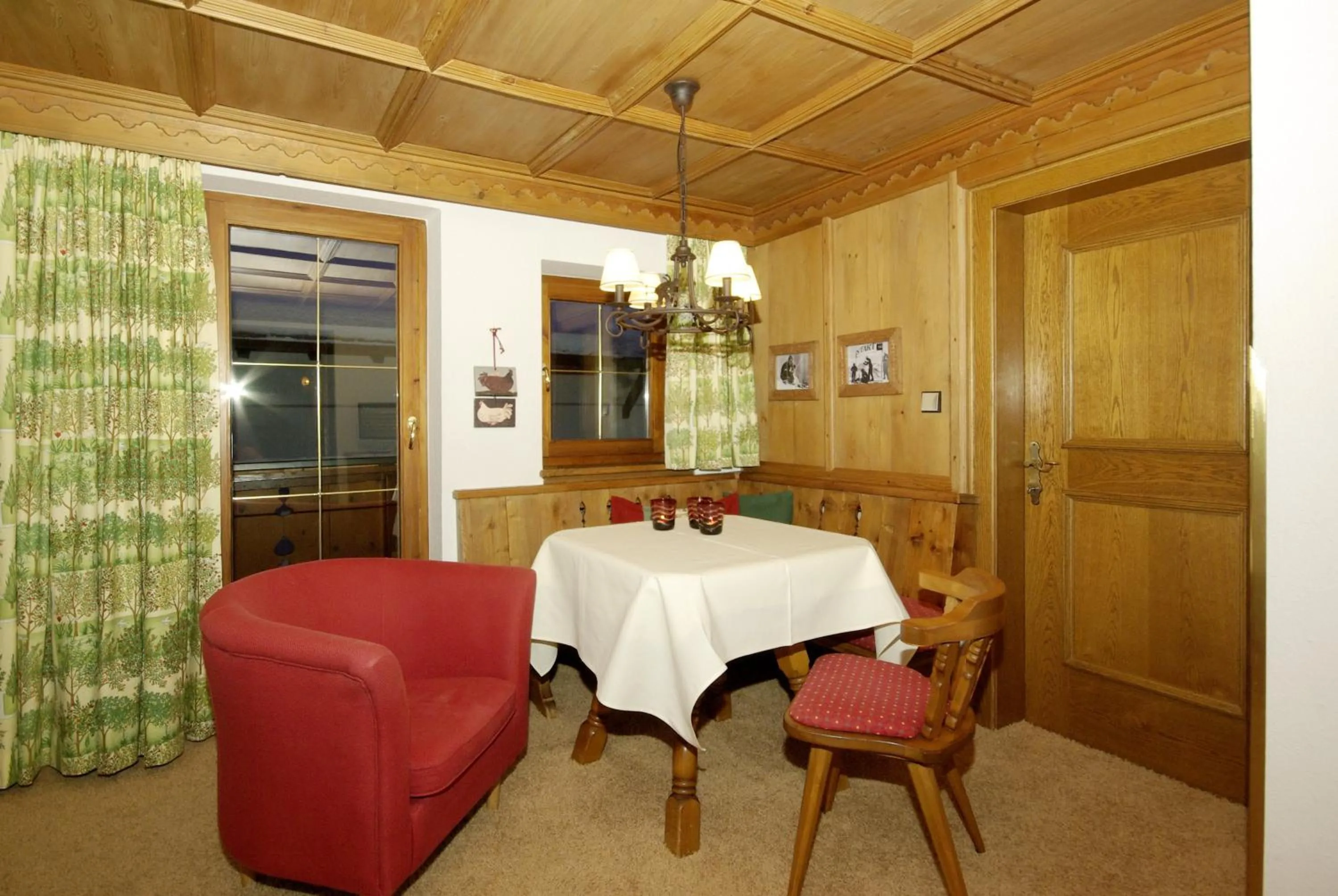 Dining area in Hubertusklause