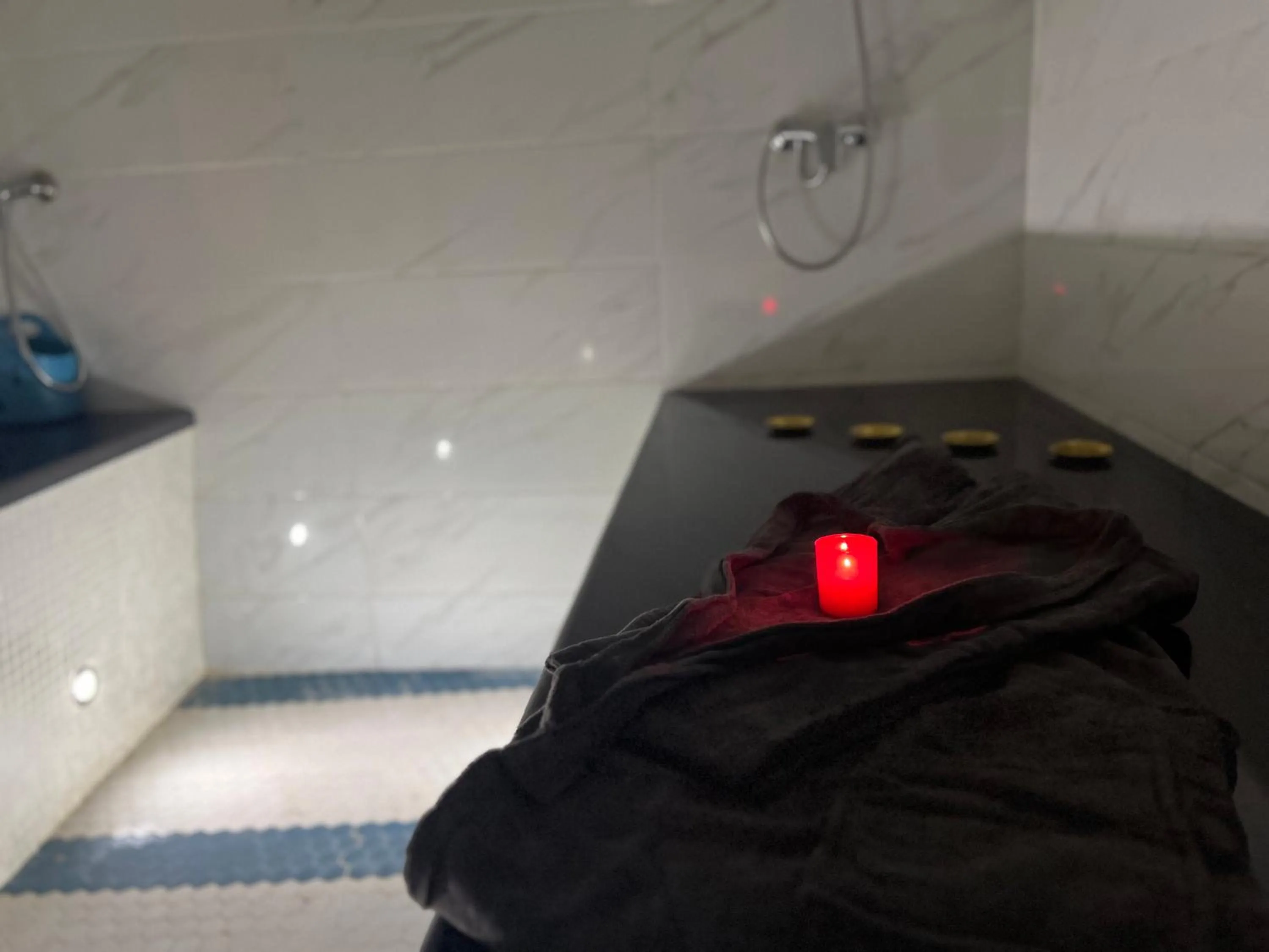 Massage in HAMILTON Agadir