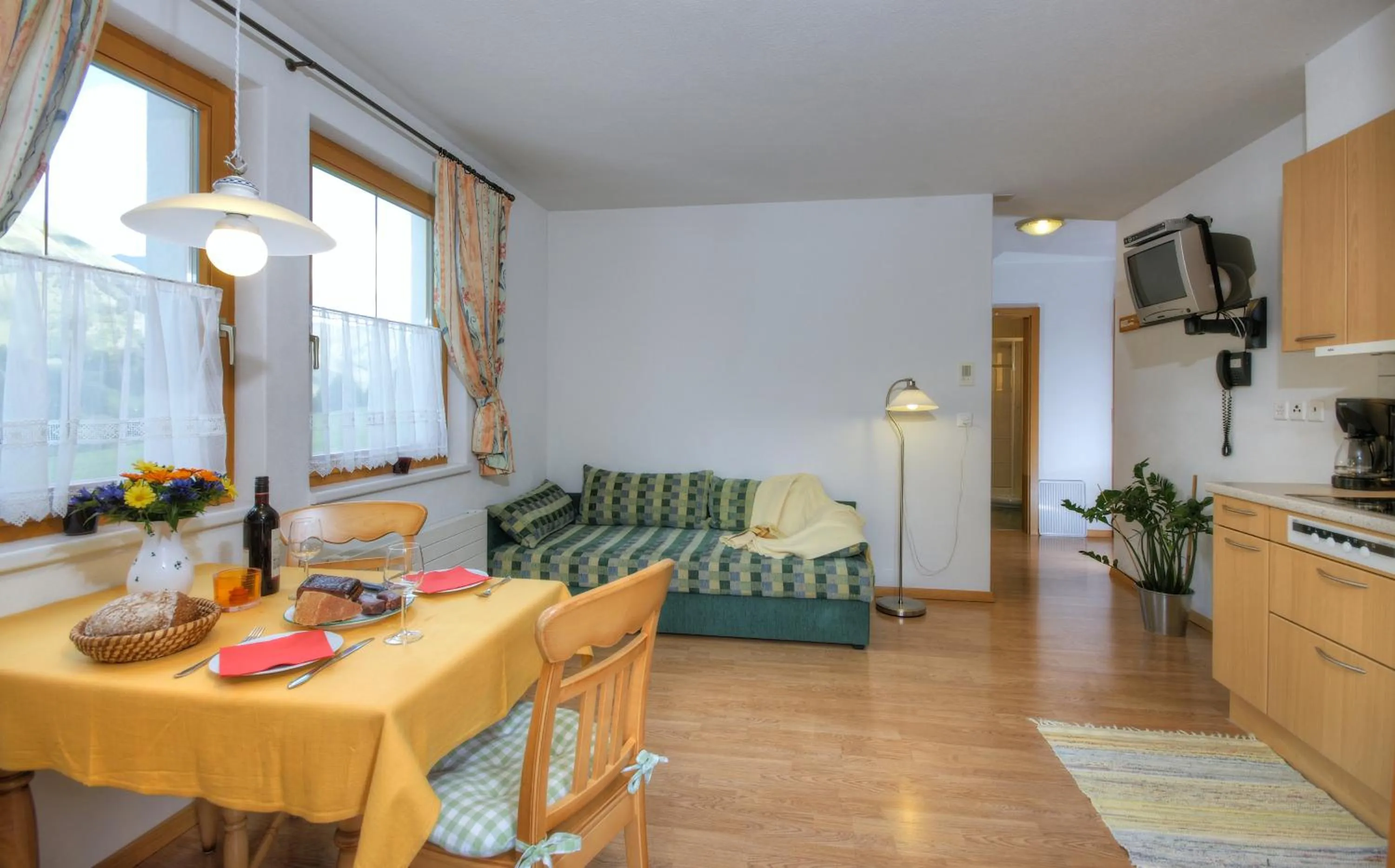 Kitchen or kitchenette in Apart-Garni Motnaida