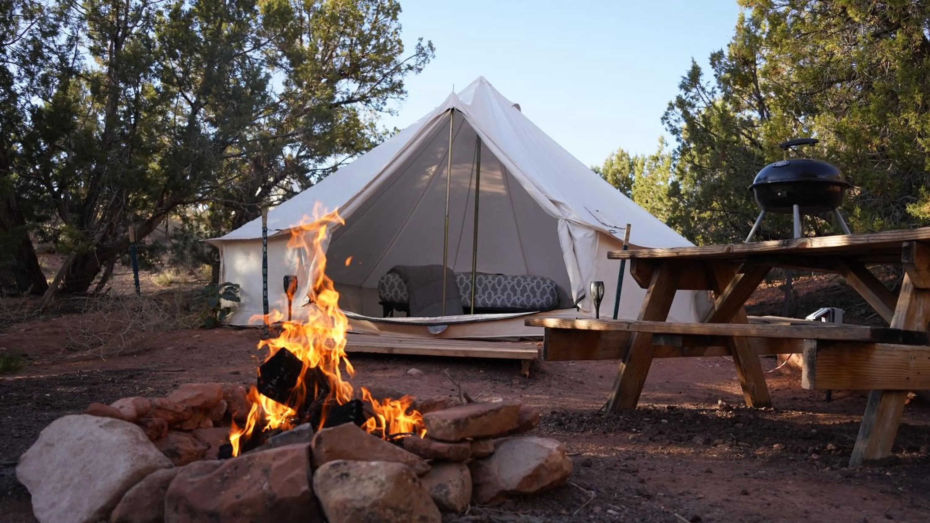Photo of the whole room in Zion View Camping