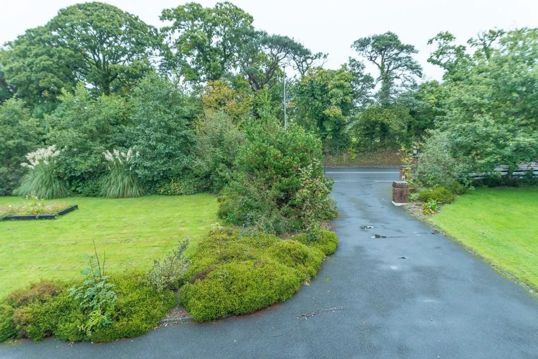 Property building in Dorney's B&B