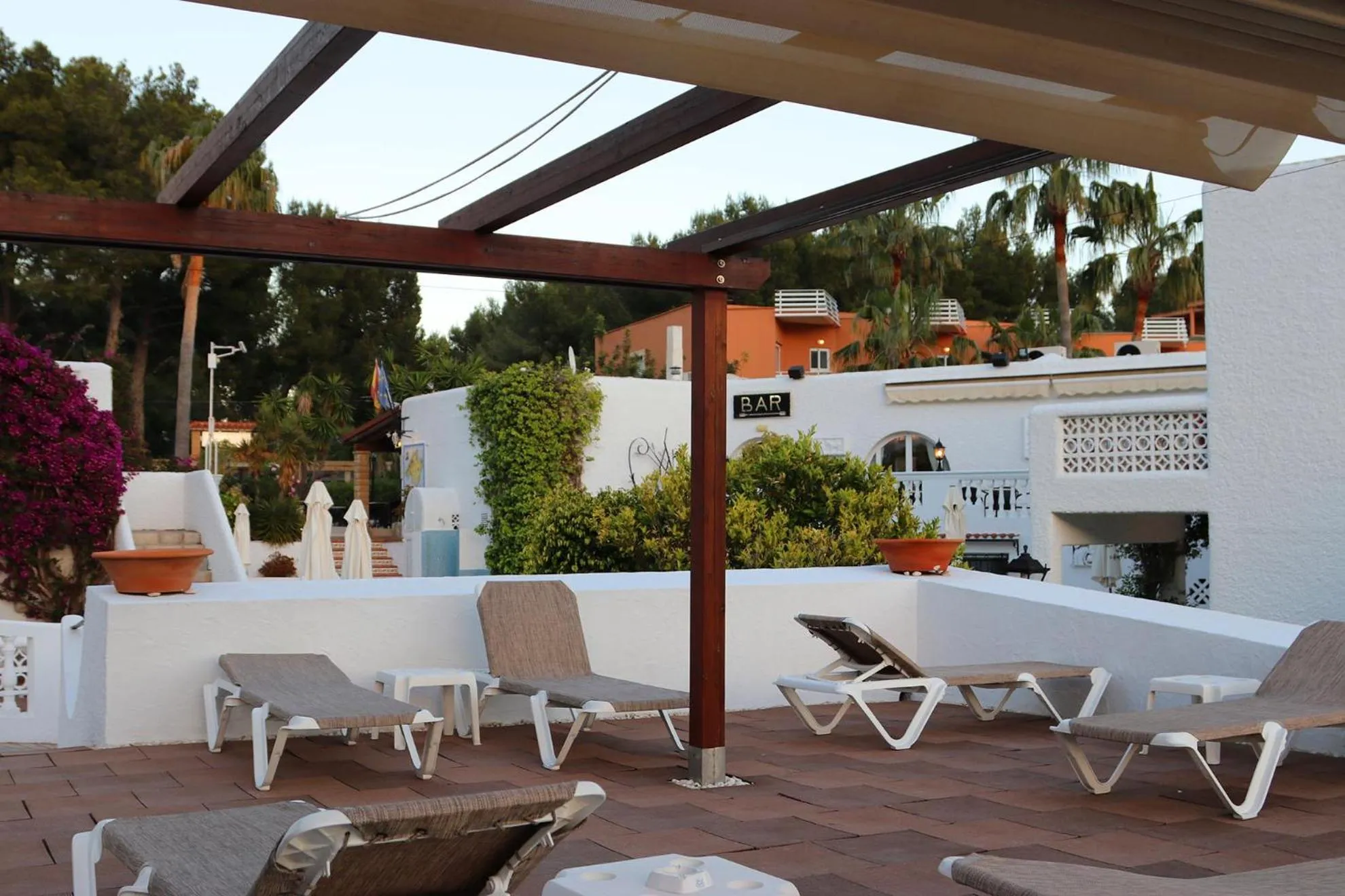 Villa Columbus Rooms and Restaurant