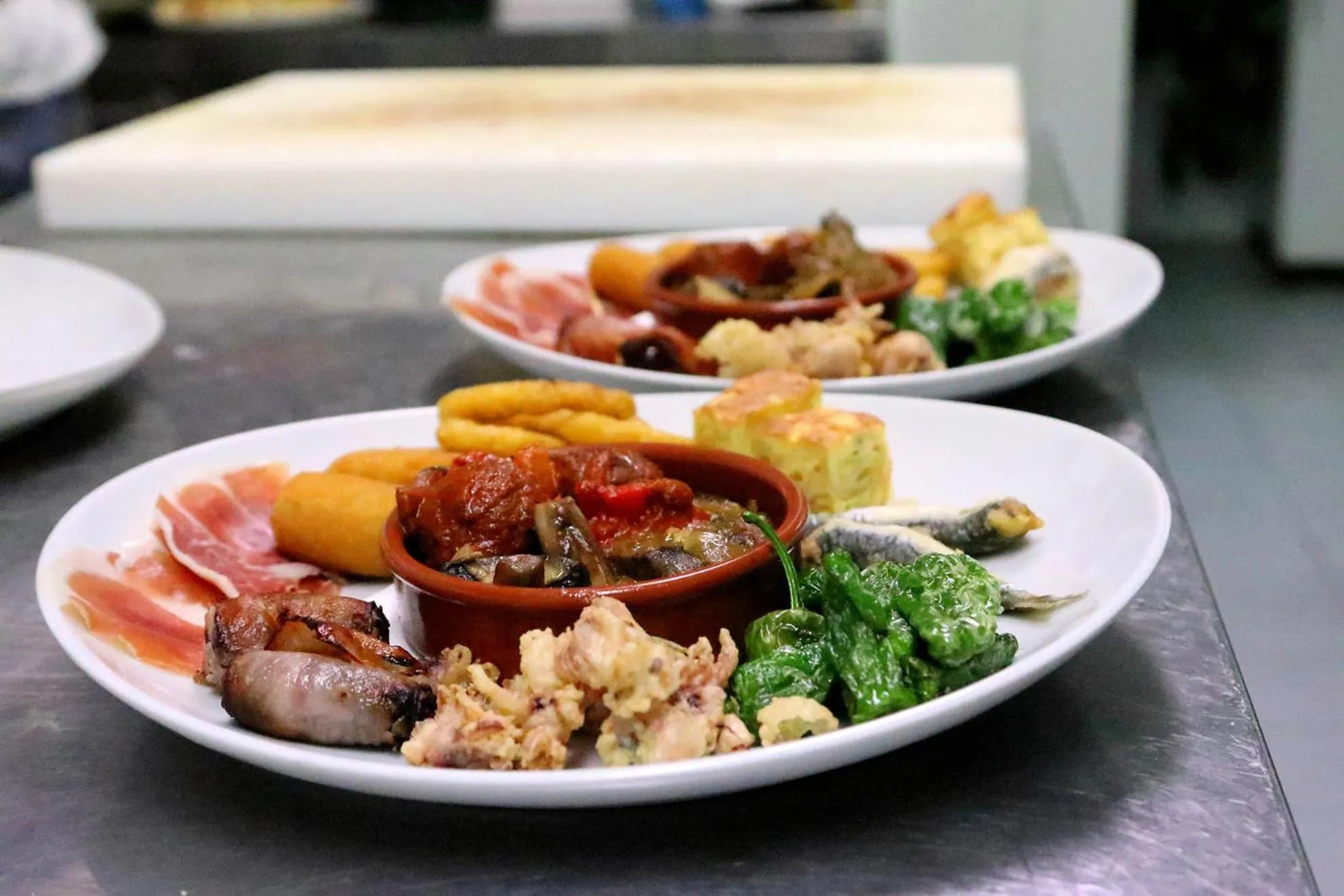 Villa Columbus Rooms and Restaurant