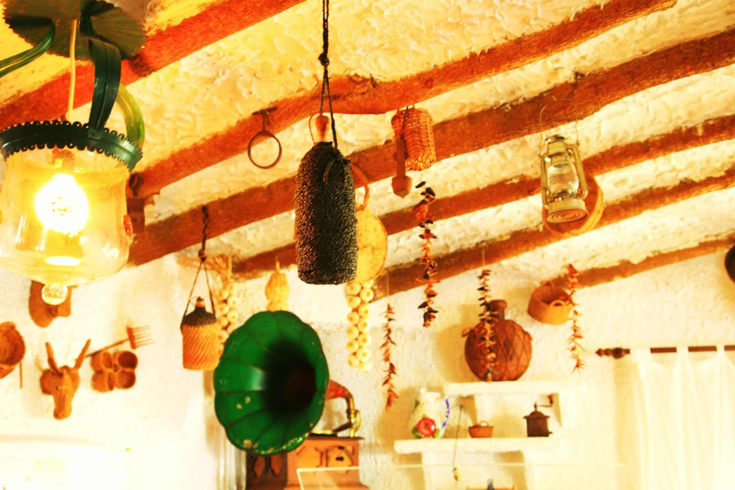 Restaurant/places to eat in Villa Columbus Rooms and Restaurant