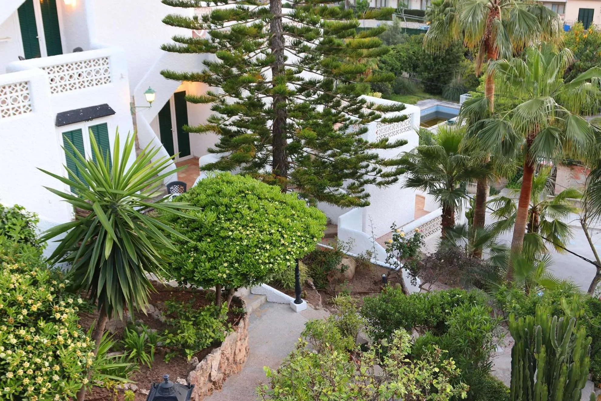 Villa Columbus Rooms and Restaurant