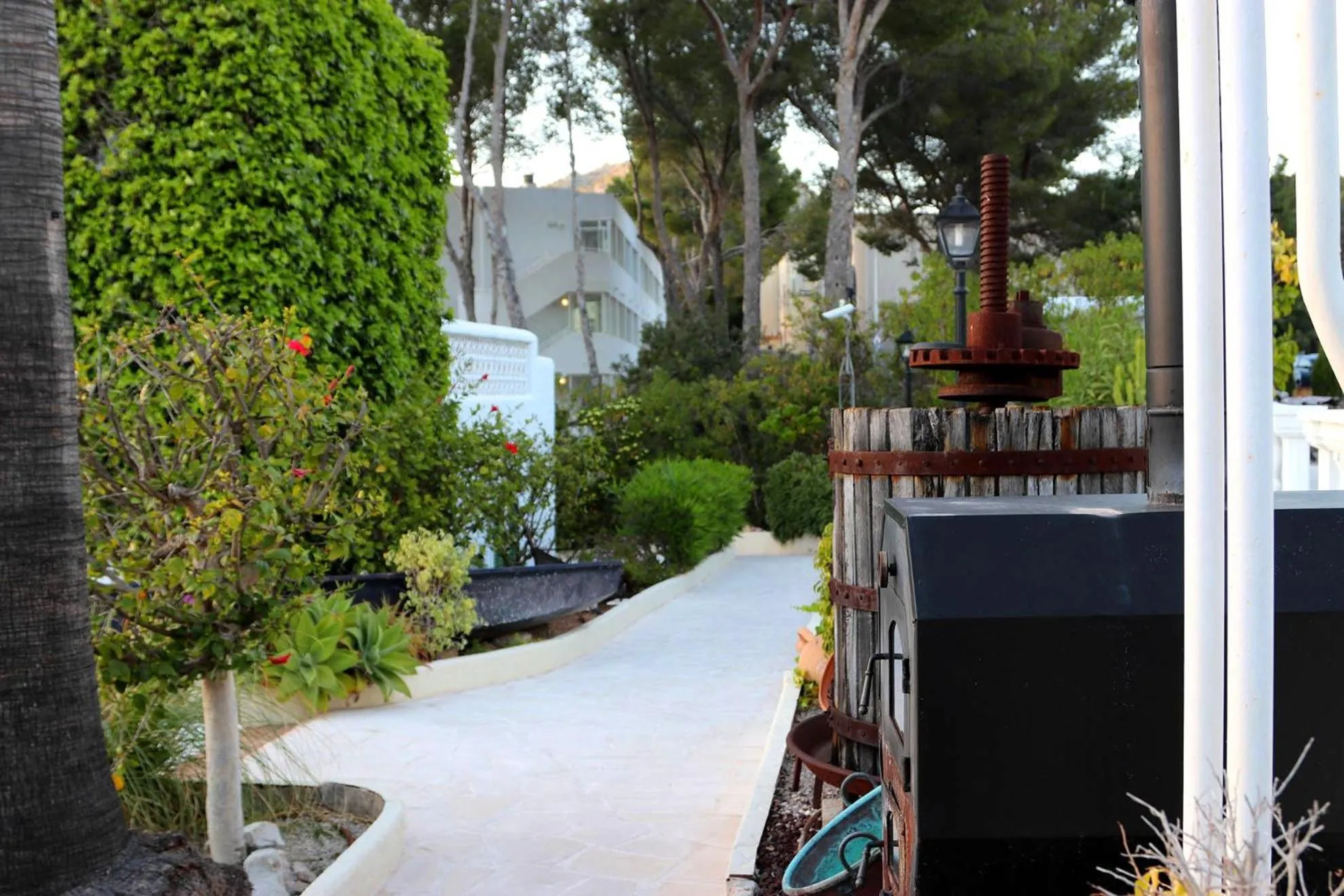 Villa Columbus Rooms and Restaurant