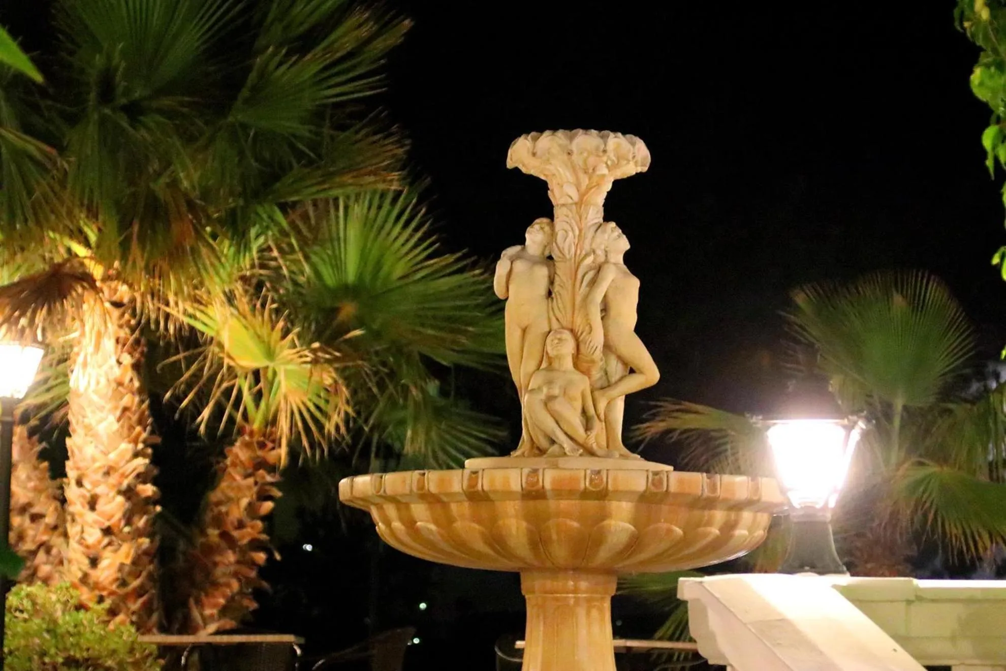 Restaurant/places to eat in Villa Columbus Rooms and Restaurant