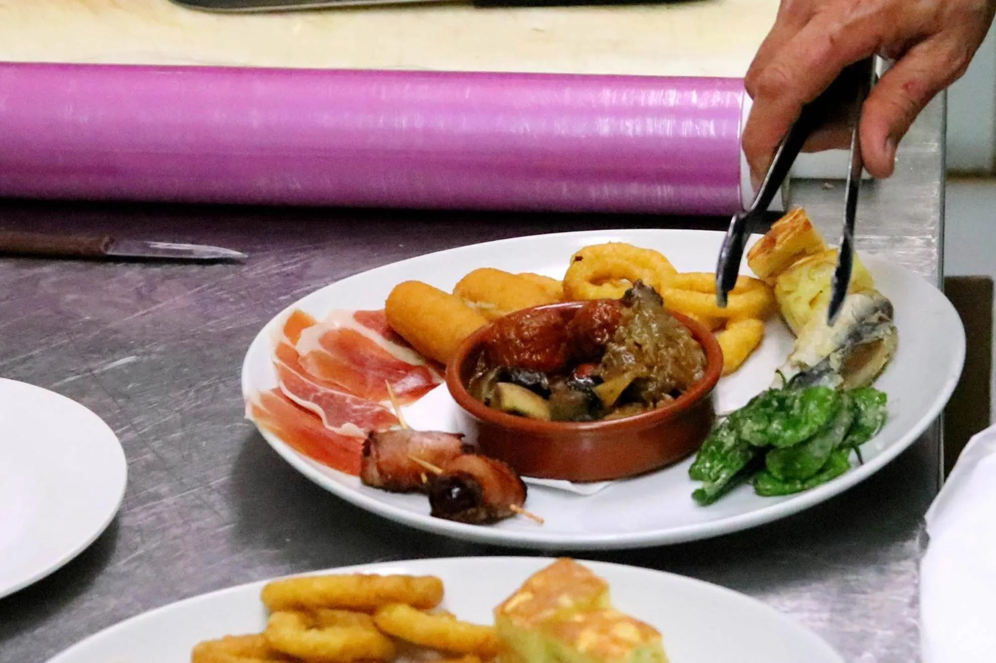 Villa Columbus Rooms and Restaurant