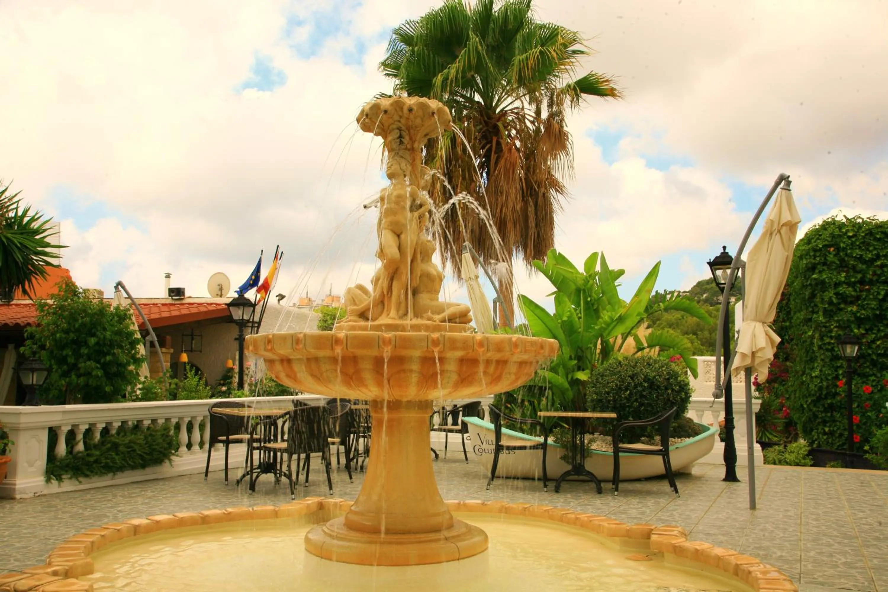 Restaurant/places to eat in Villa Columbus Rooms and Restaurant