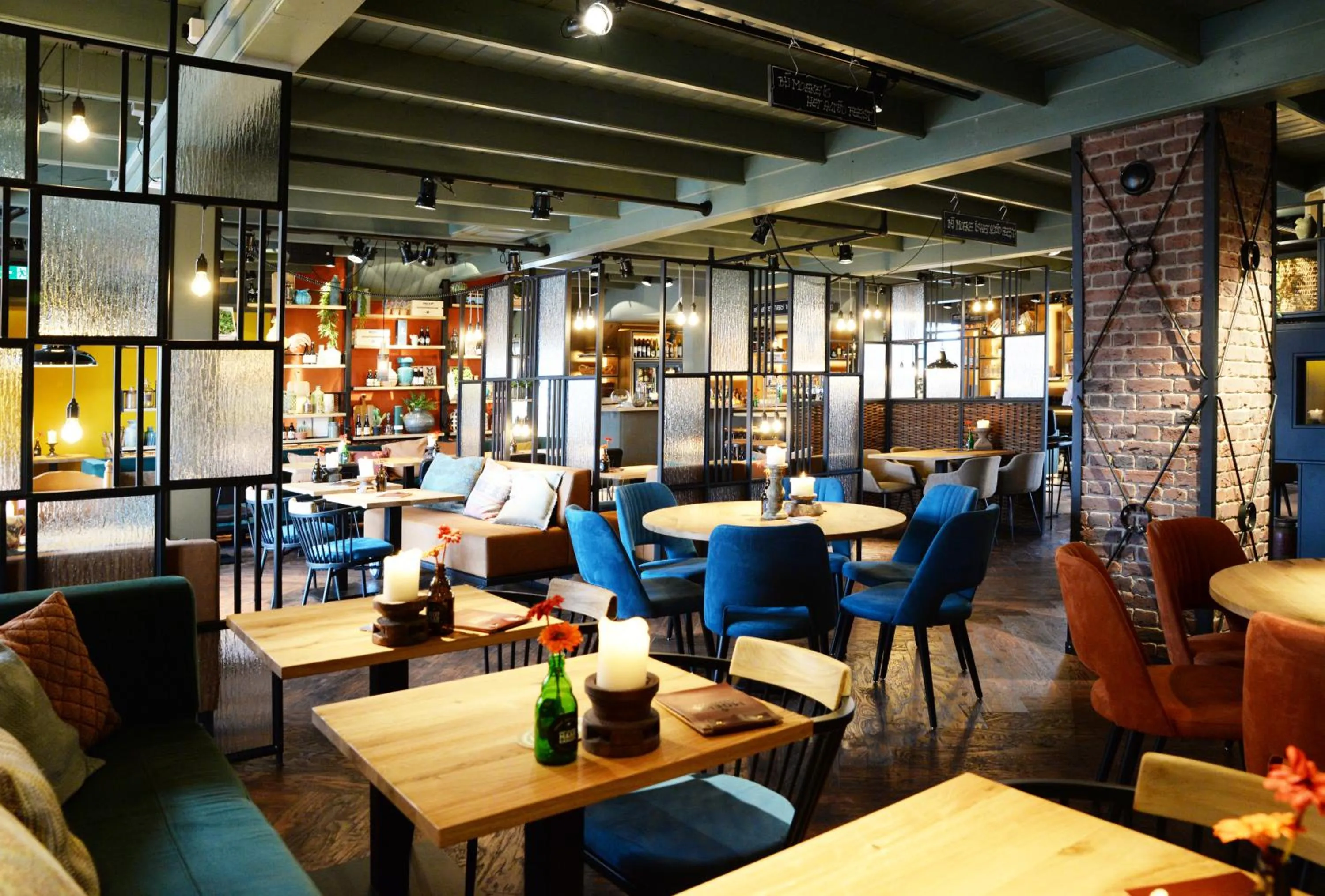 Restaurant/places to eat in Hotel De Roode Schuur