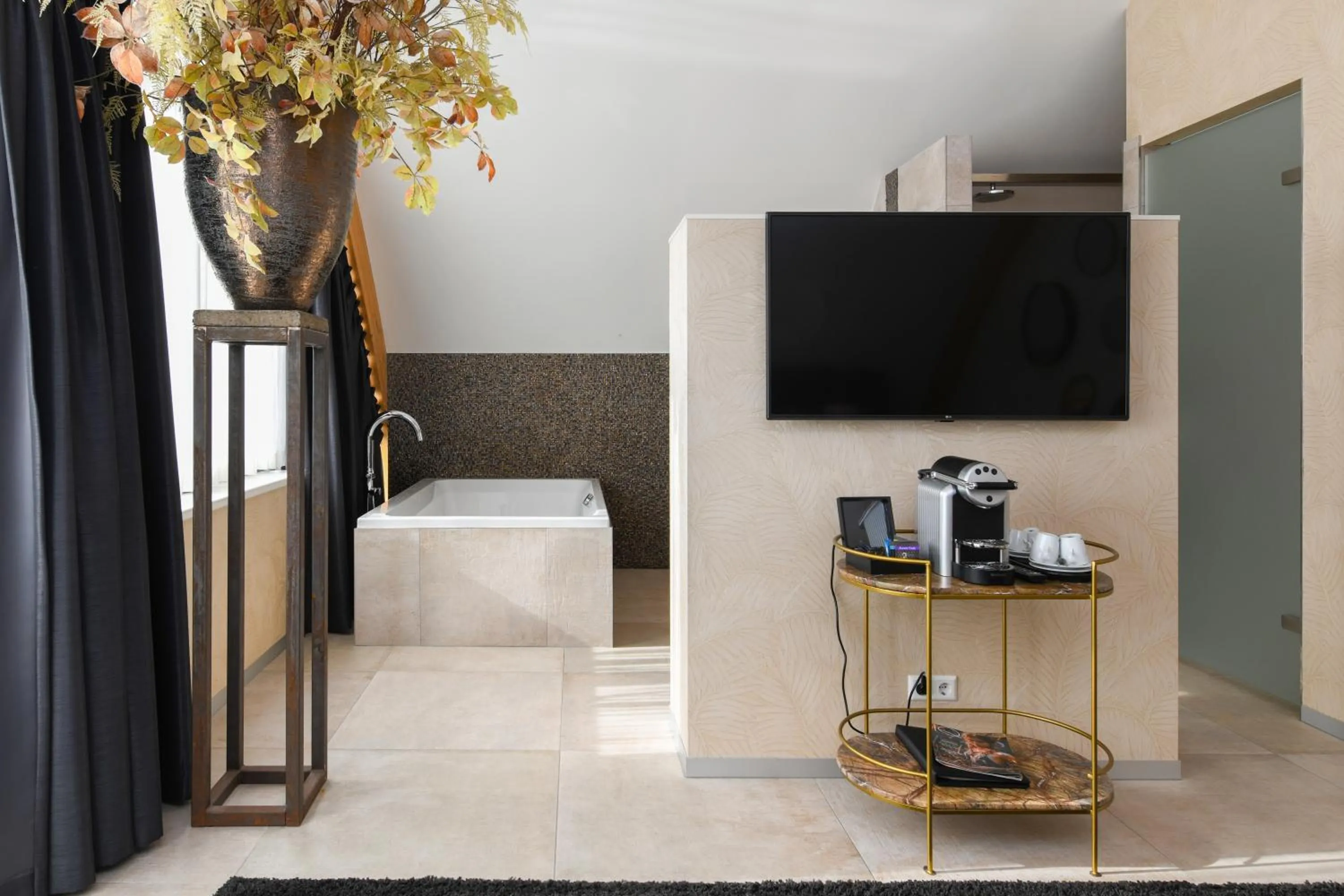 Bathroom in Hotel De Roode Schuur