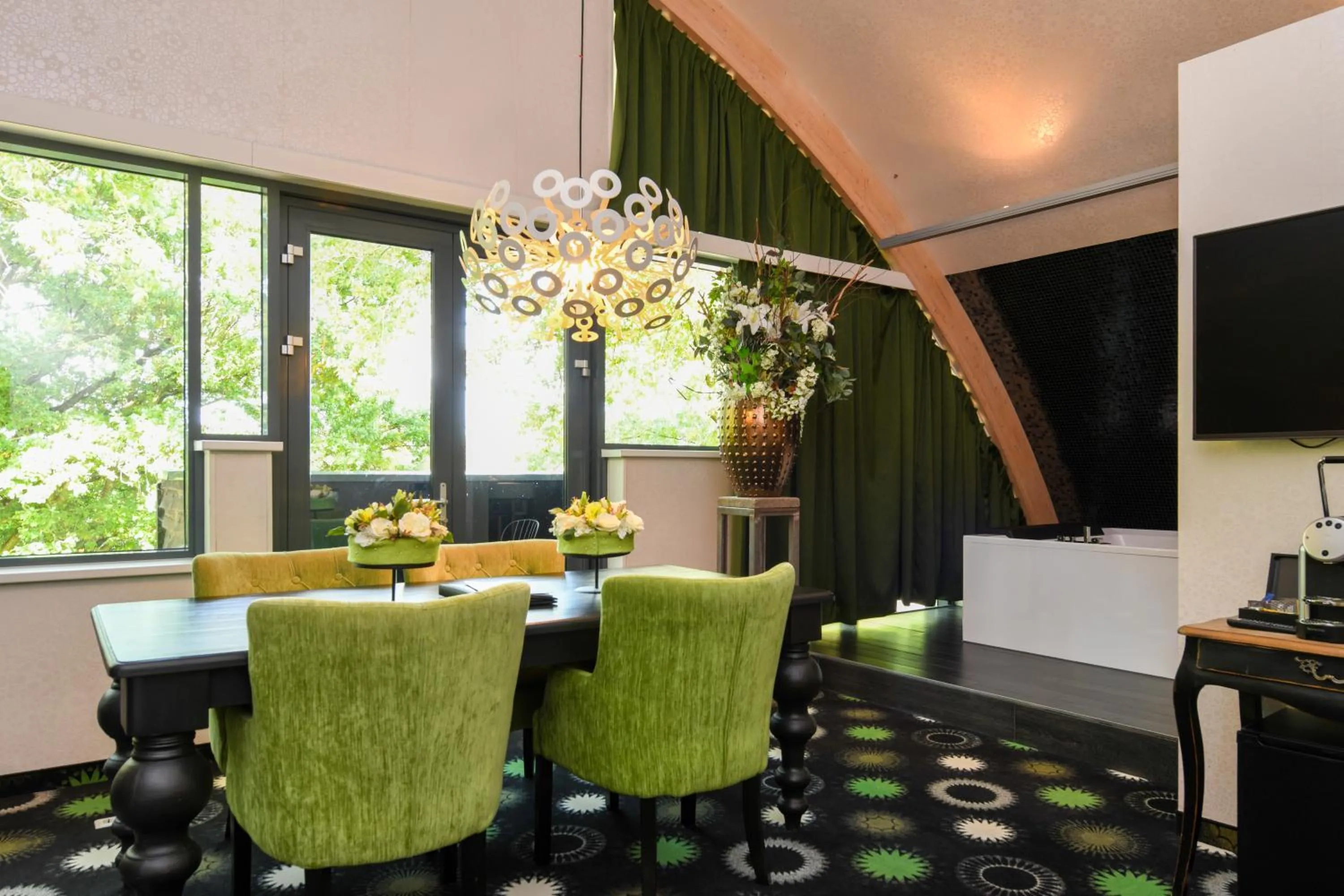 TV and multimedia in Hotel De Roode Schuur