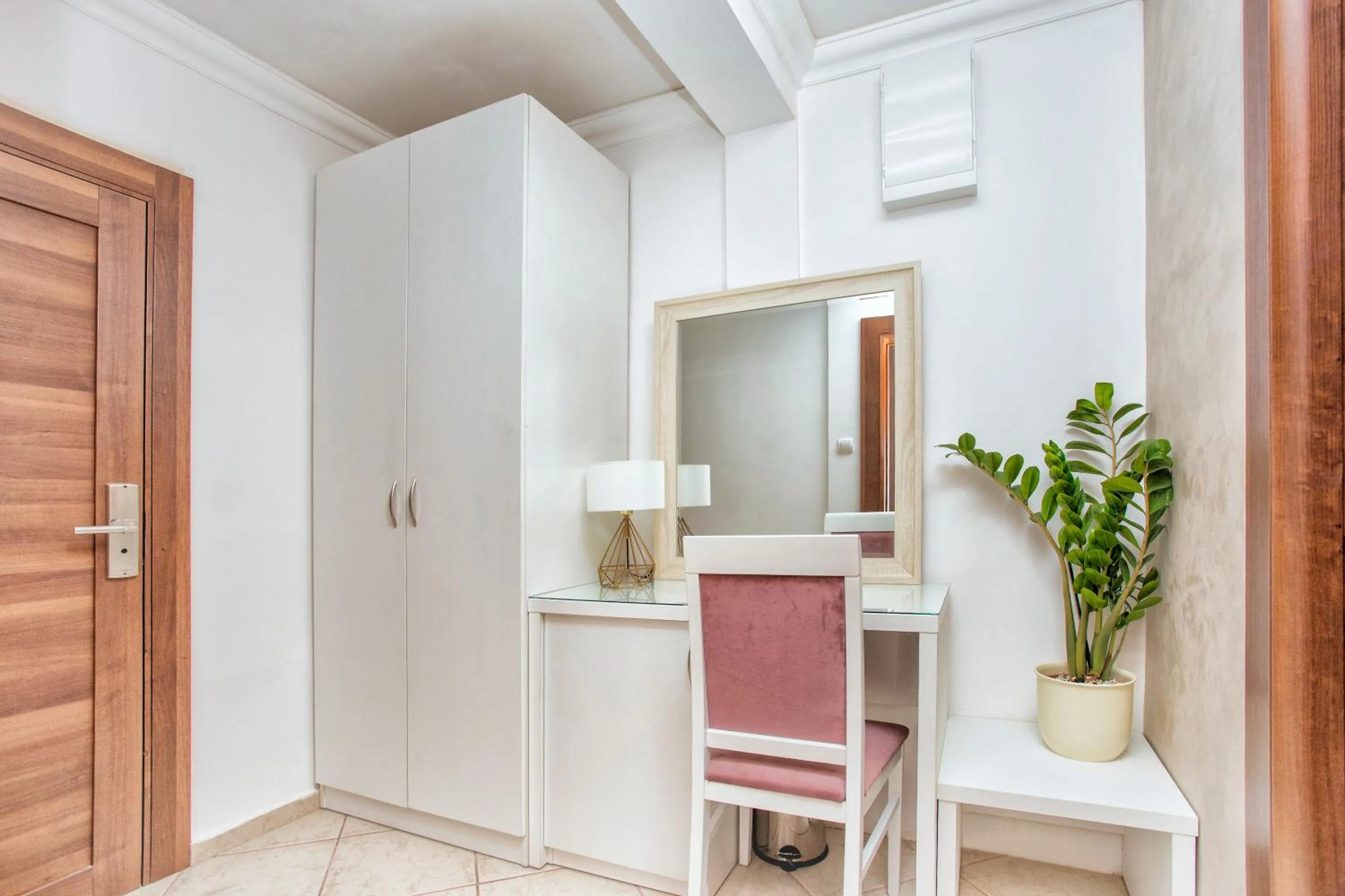 Bedroom in Hotel Admiral