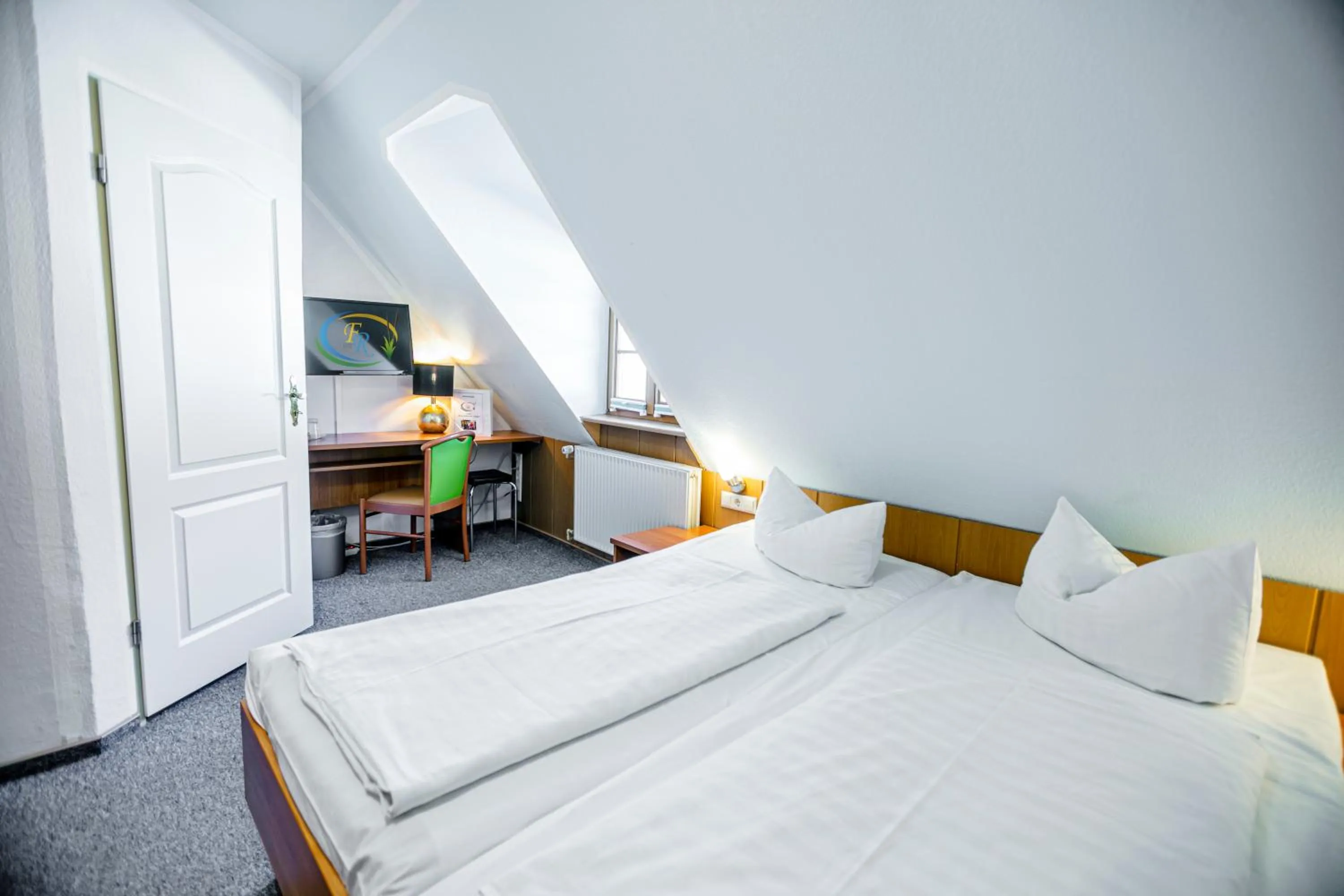 Bed in Hotel Zum Goldenen Löwen