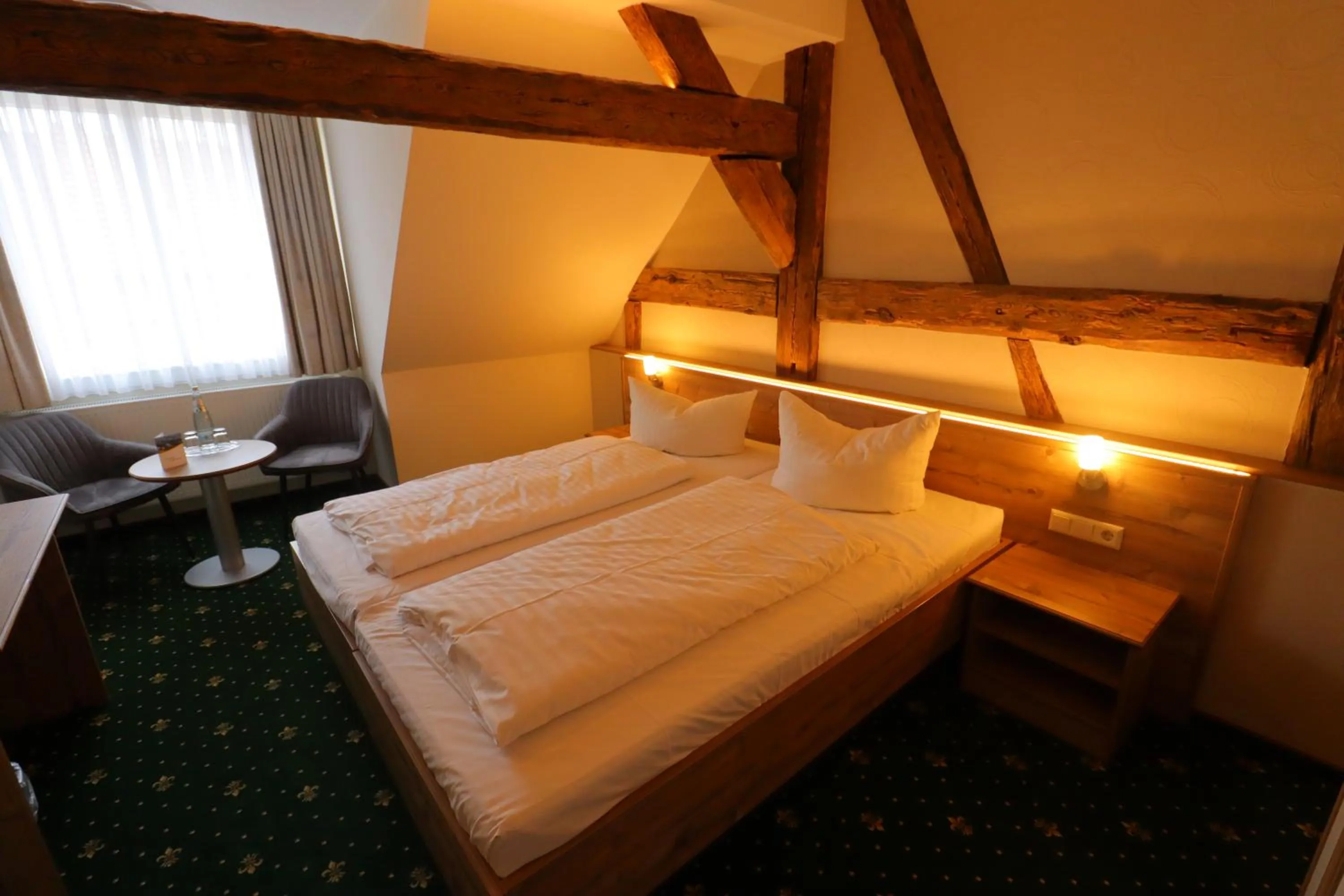 Bed in Hotel Zum Goldenen Löwen