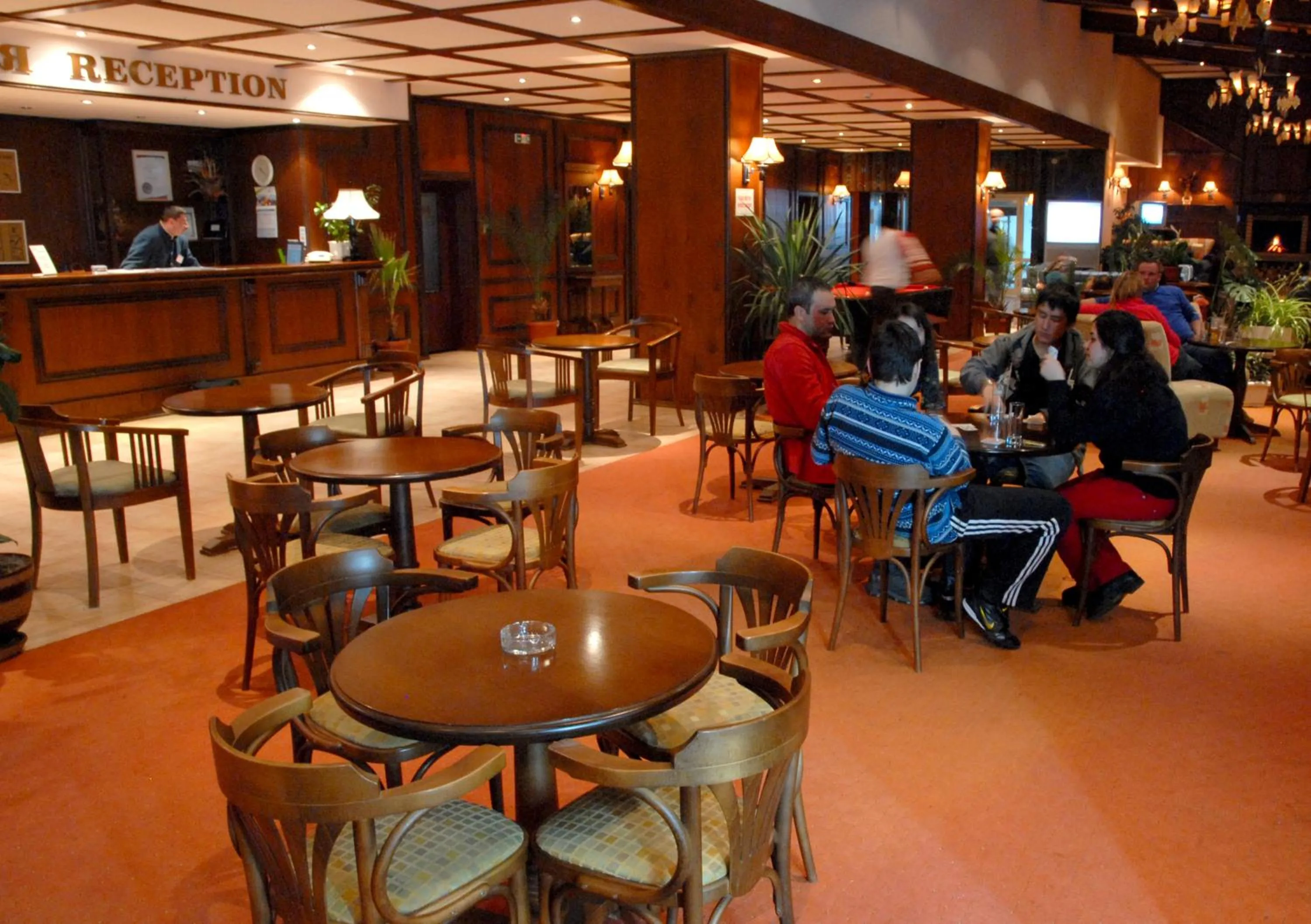 Restaurant/places to eat in Hotel Prespa