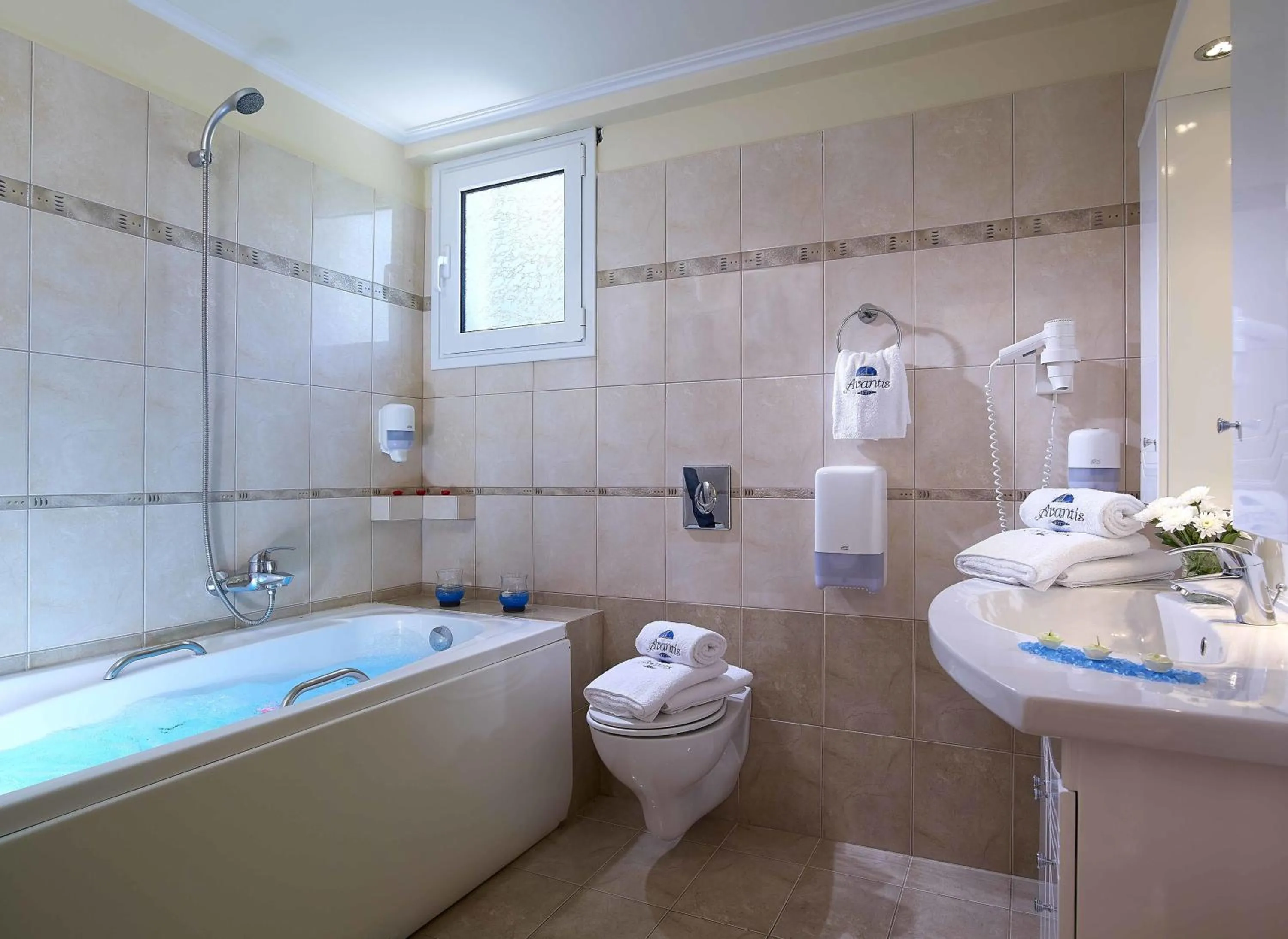 Shower in Avantis Suites Hotel