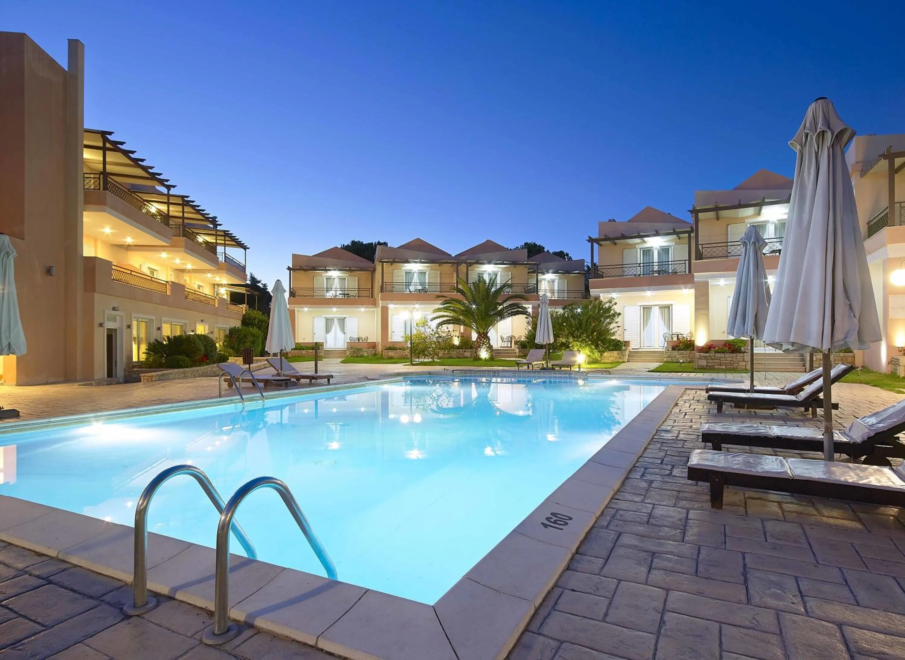 Property building in Avantis Suites Hotel