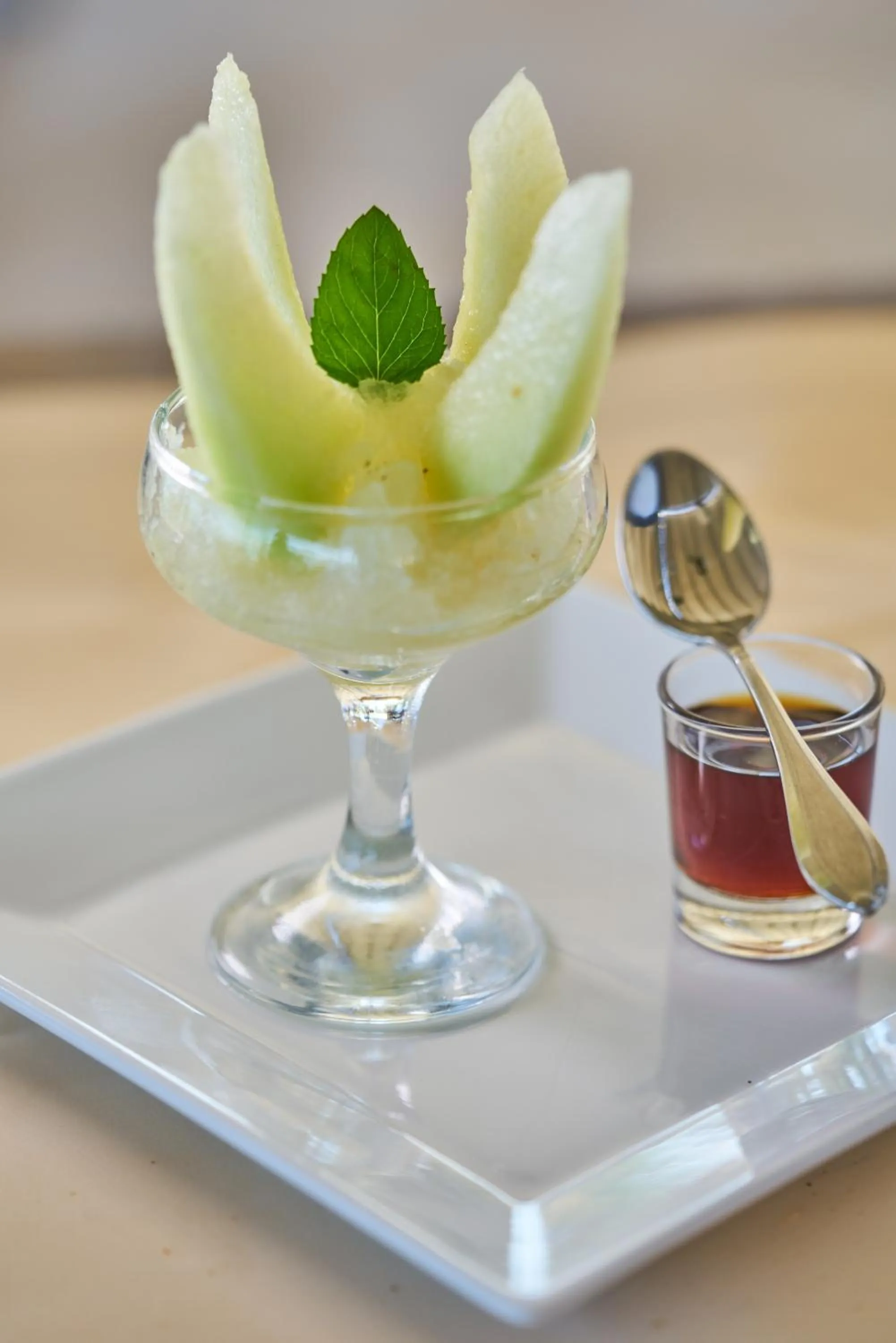 Food and drinks in Avantis Suites Hotel