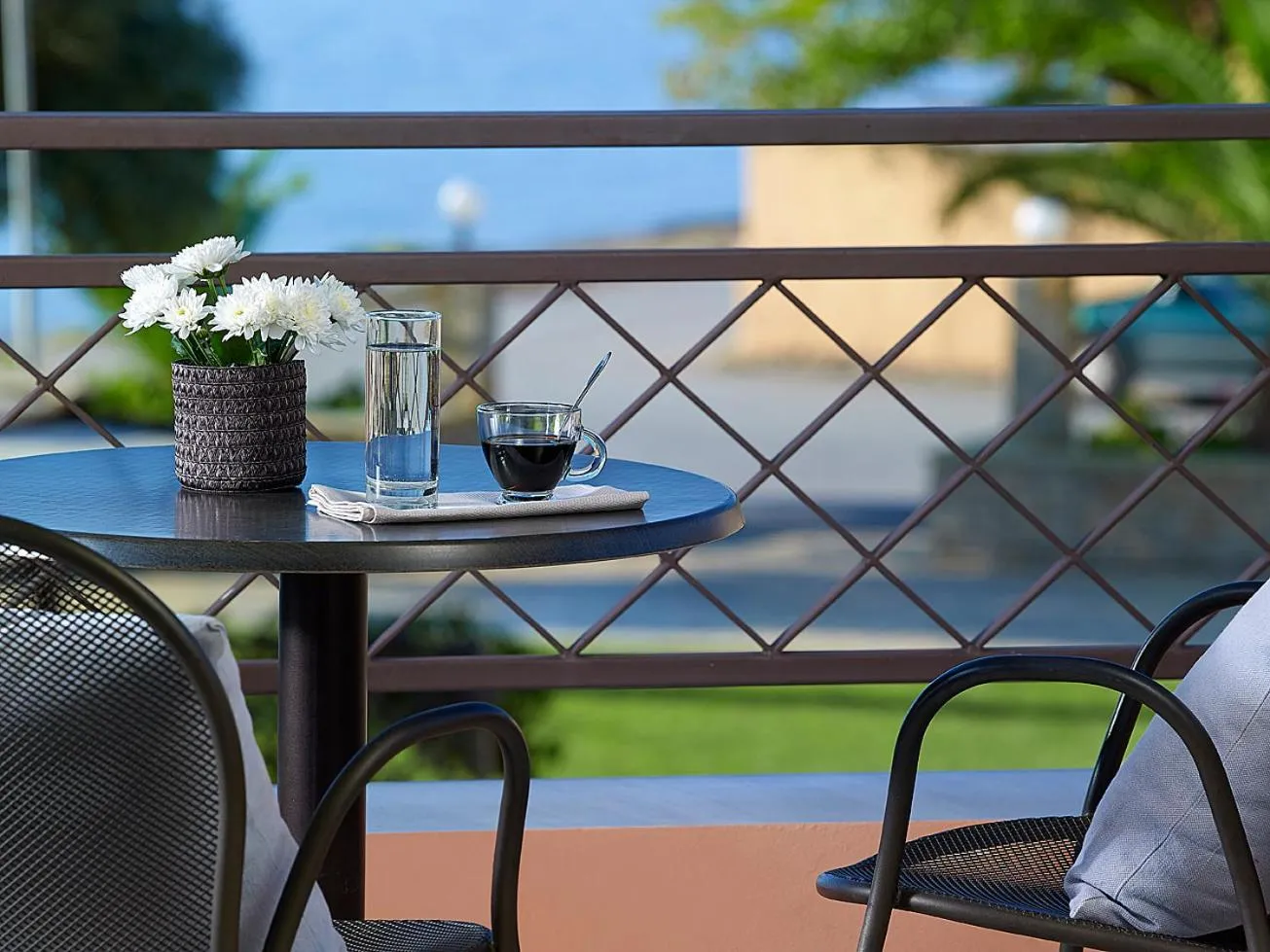 Patio in Avantis Suites Hotel