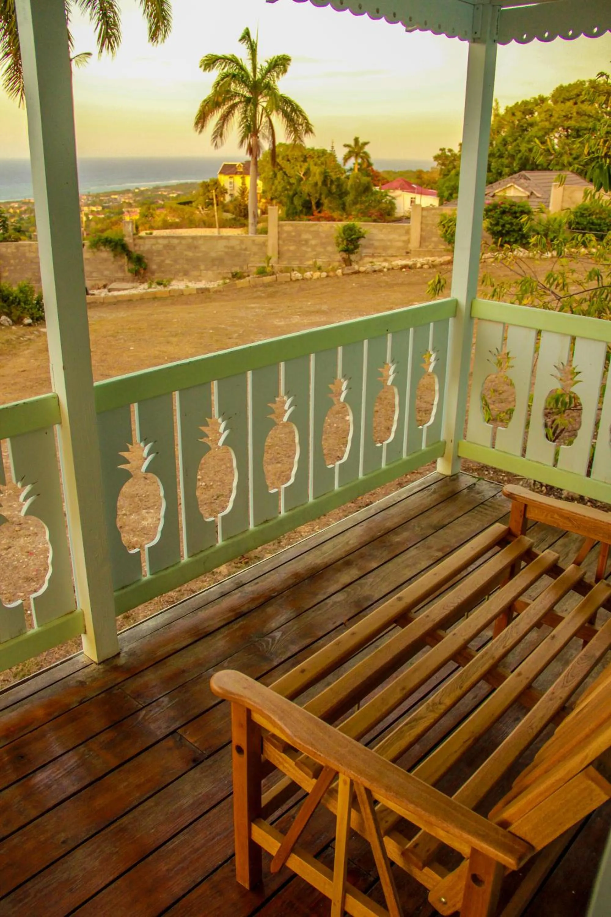 Balcony/Terrace in Sunshine Lodge: Your home away from home