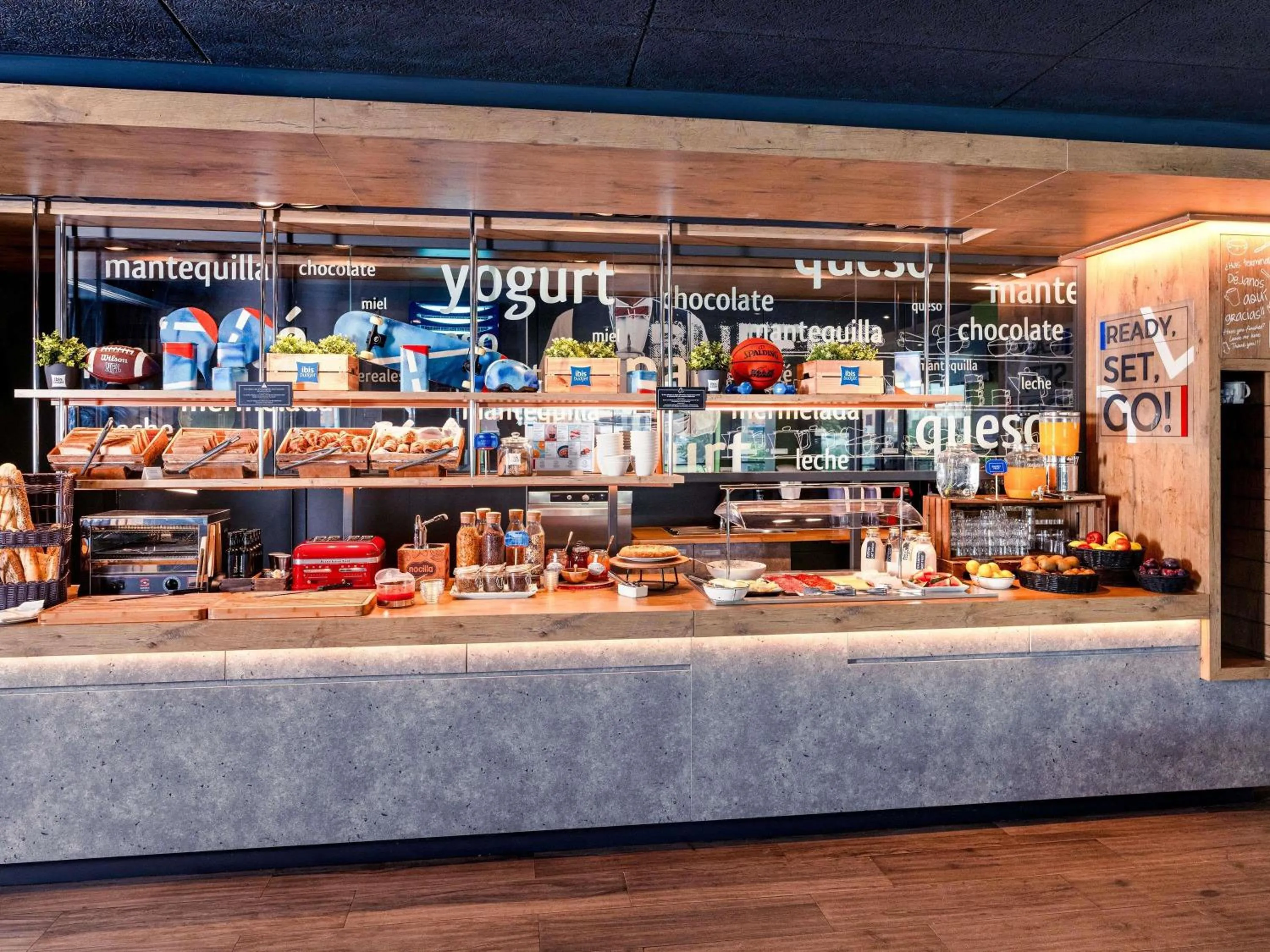 Breakfast in Ibis Budget Málaga Aeropuerto Avenida de Velazquez