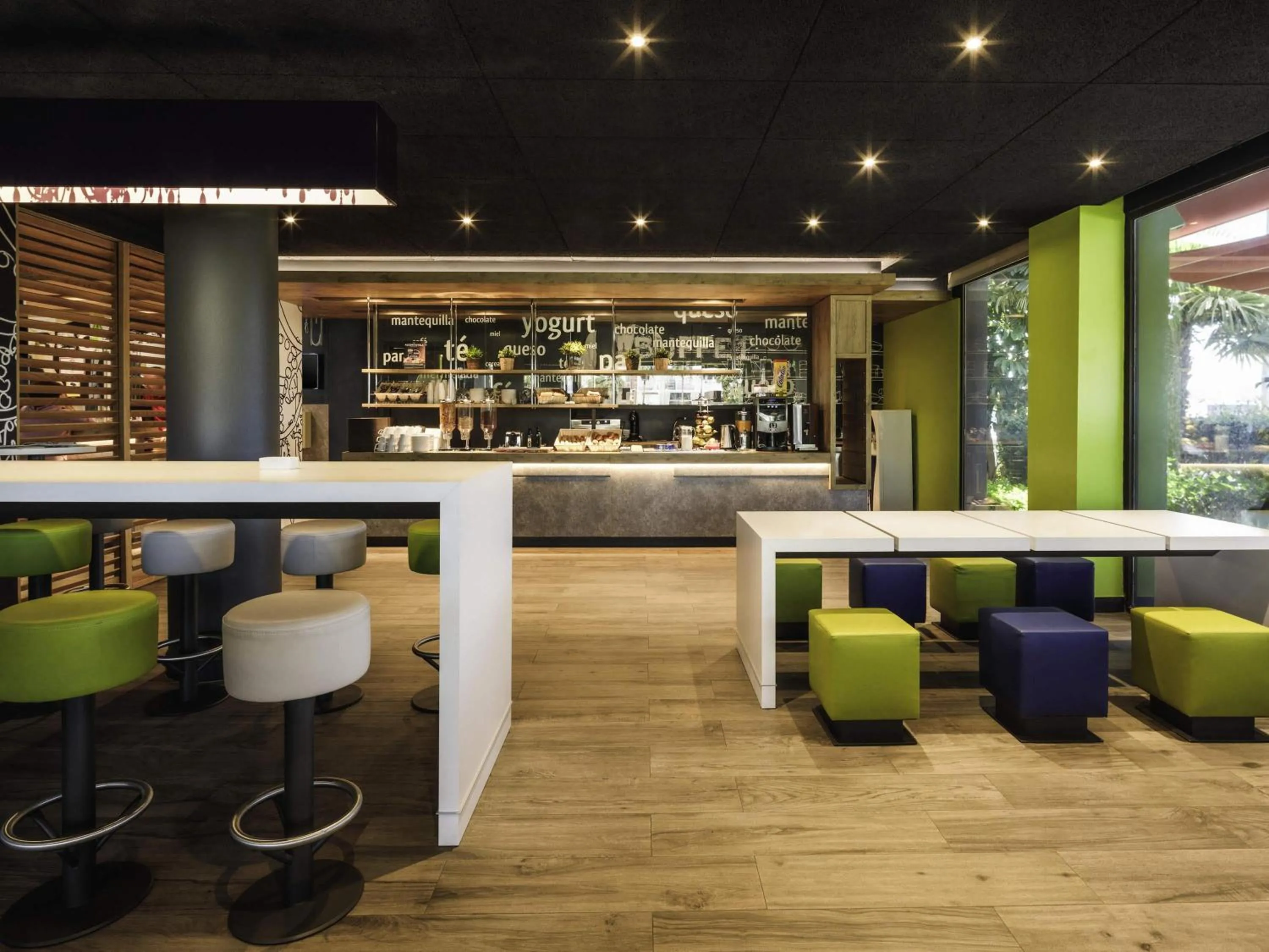 Breakfast in Ibis Budget Málaga Aeropuerto Avenida de Velazquez