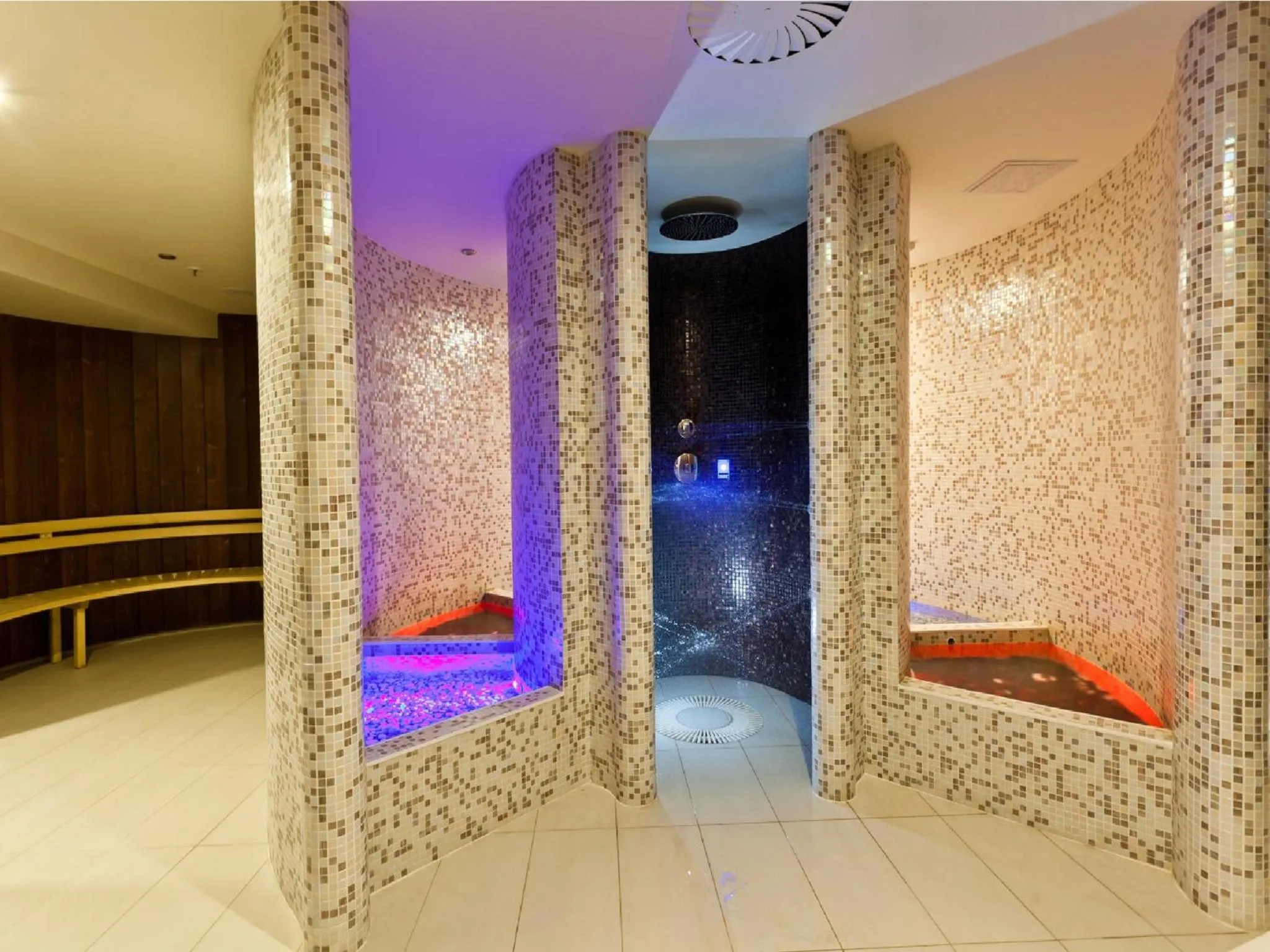 Sauna in Beltine Forest Hotel