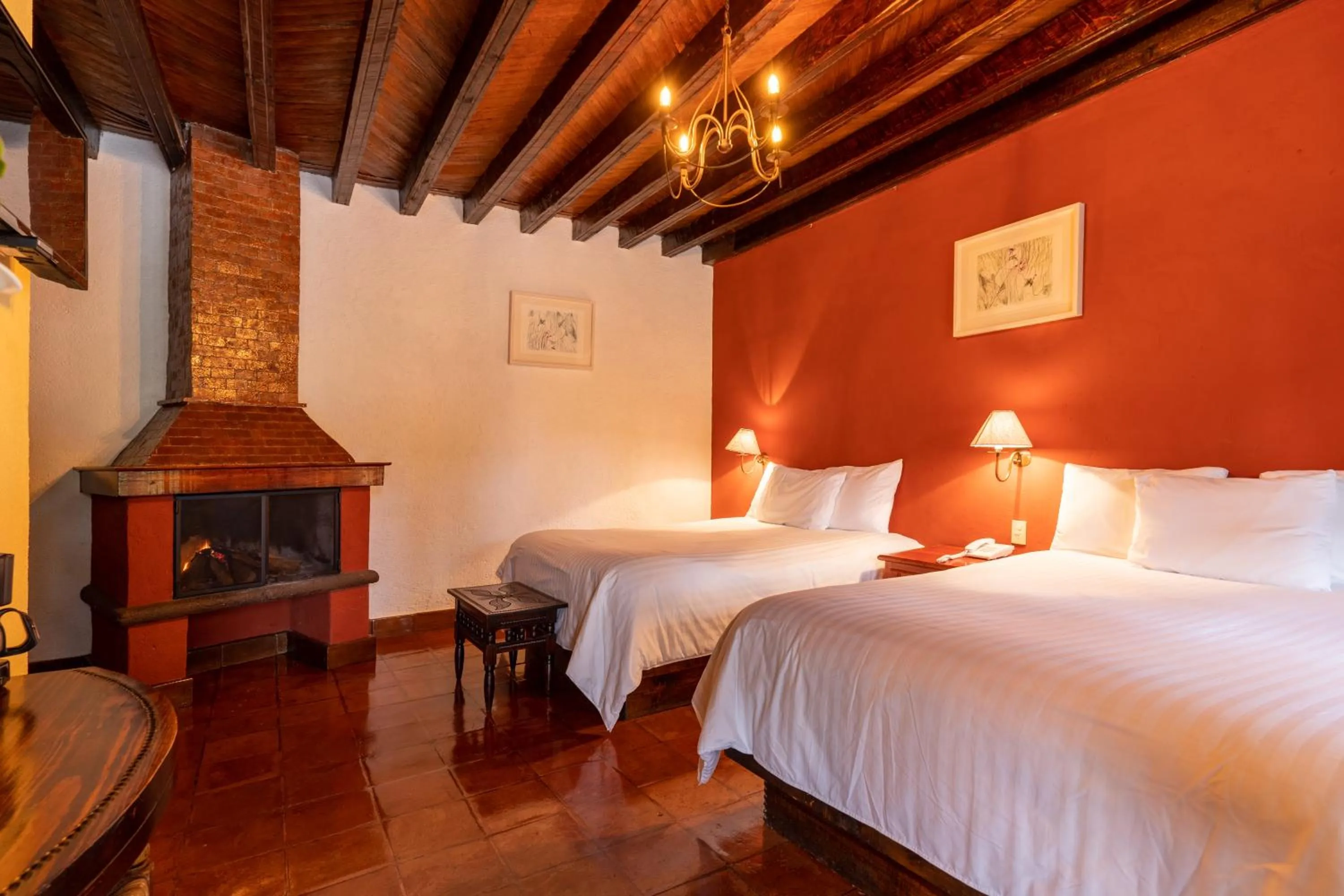 Bedroom, Bed in Mision Patzcuaro
