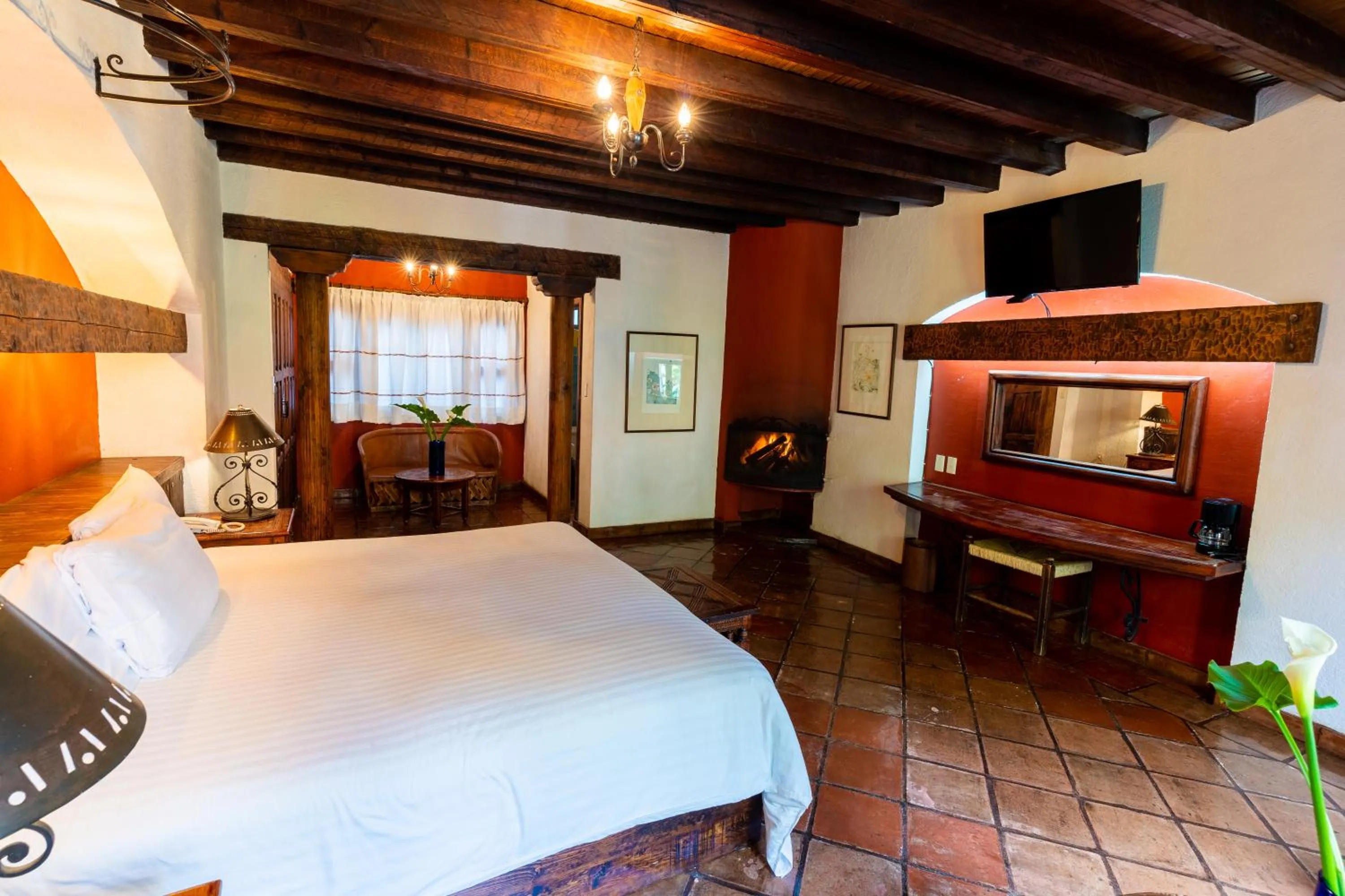 Bedroom, Bed in Mision Patzcuaro