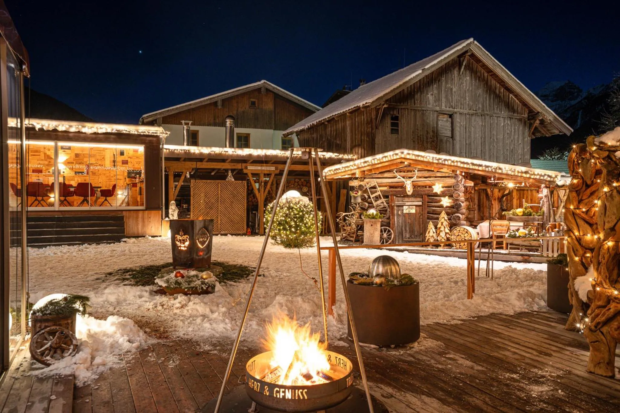 Night in Hotel Alpenstolz