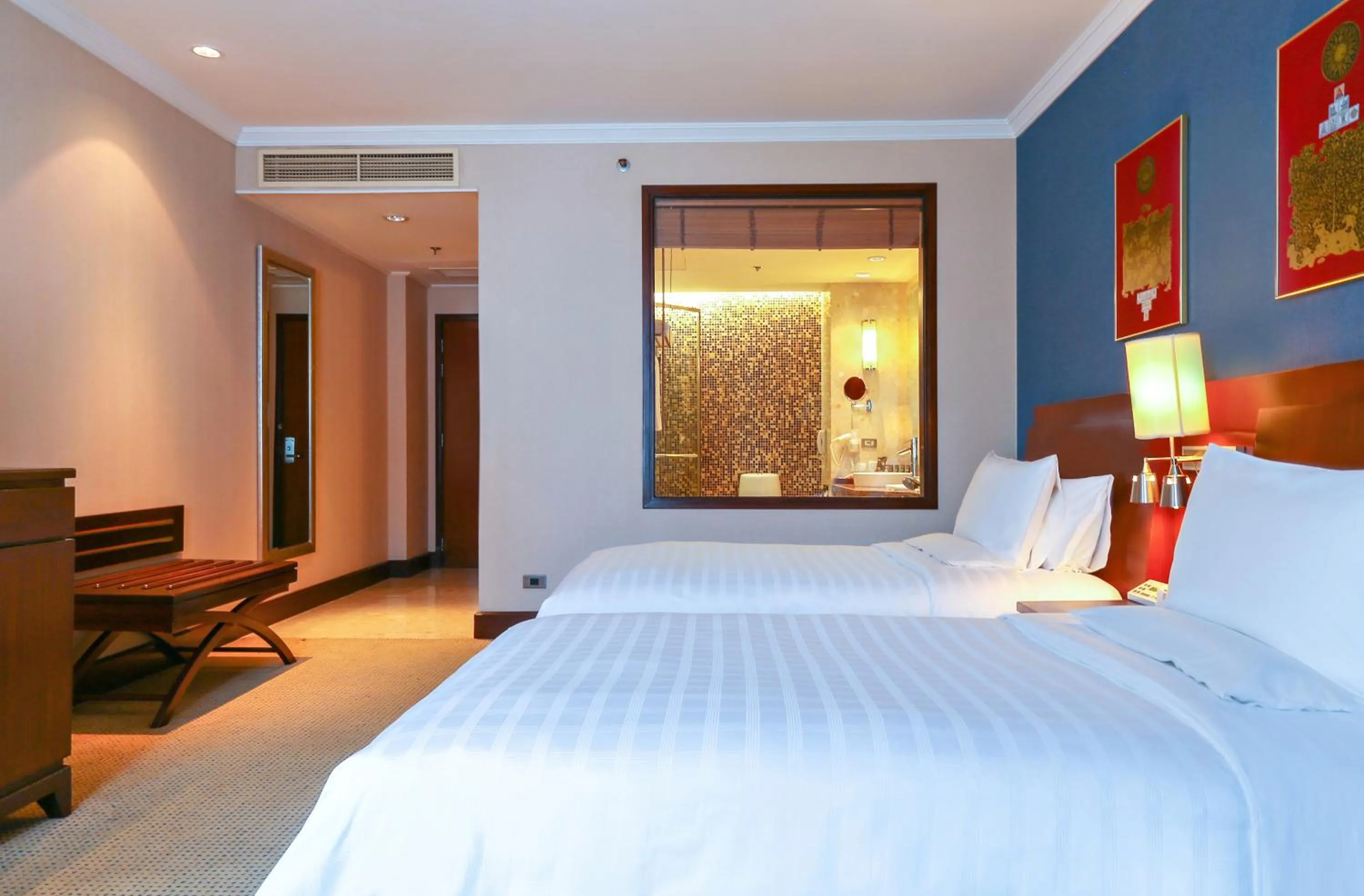 Bed in Novotel Bangkok Suvarnabhumi Airport