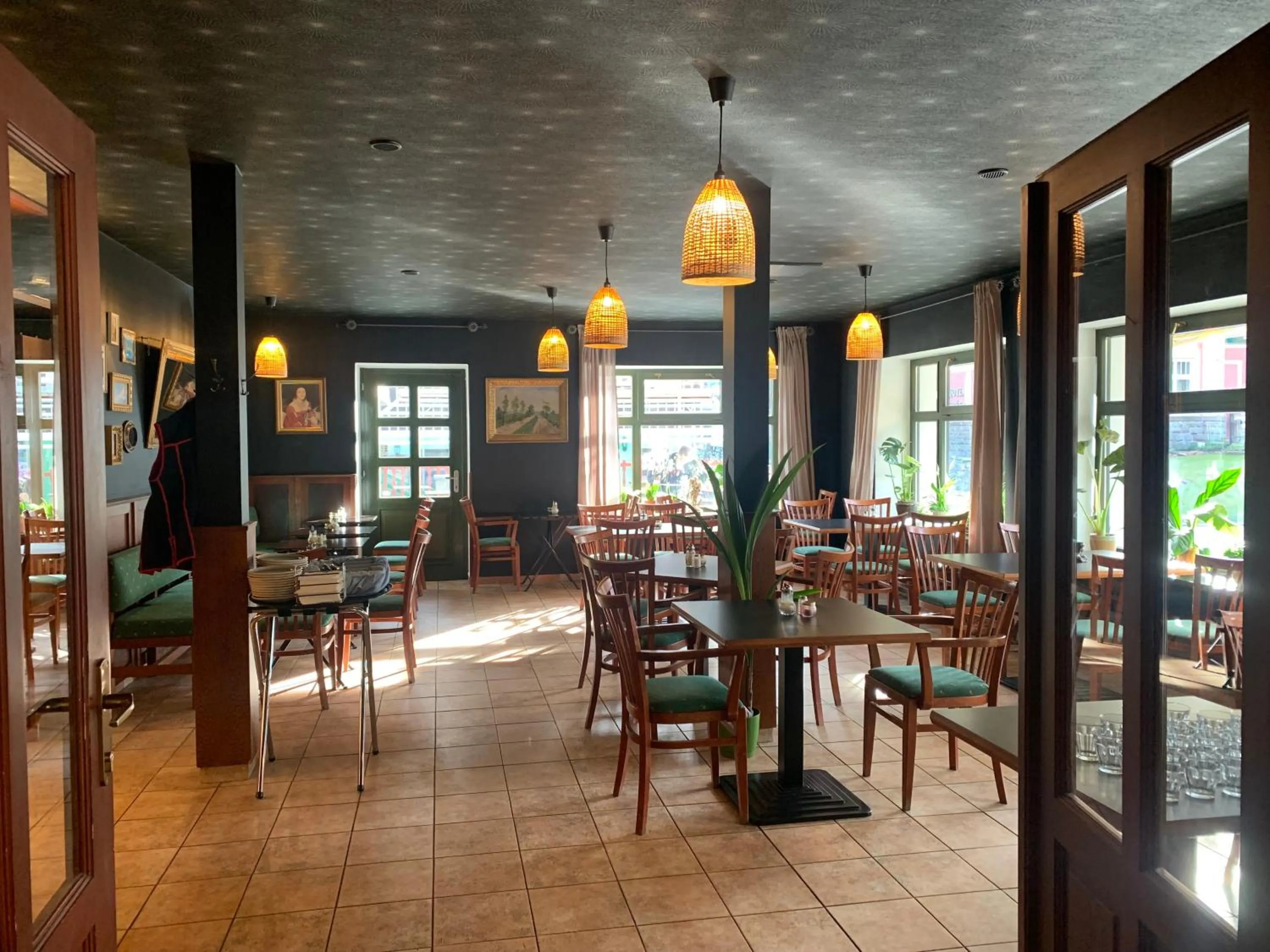 Restaurant/places to eat in Hotel Krokus