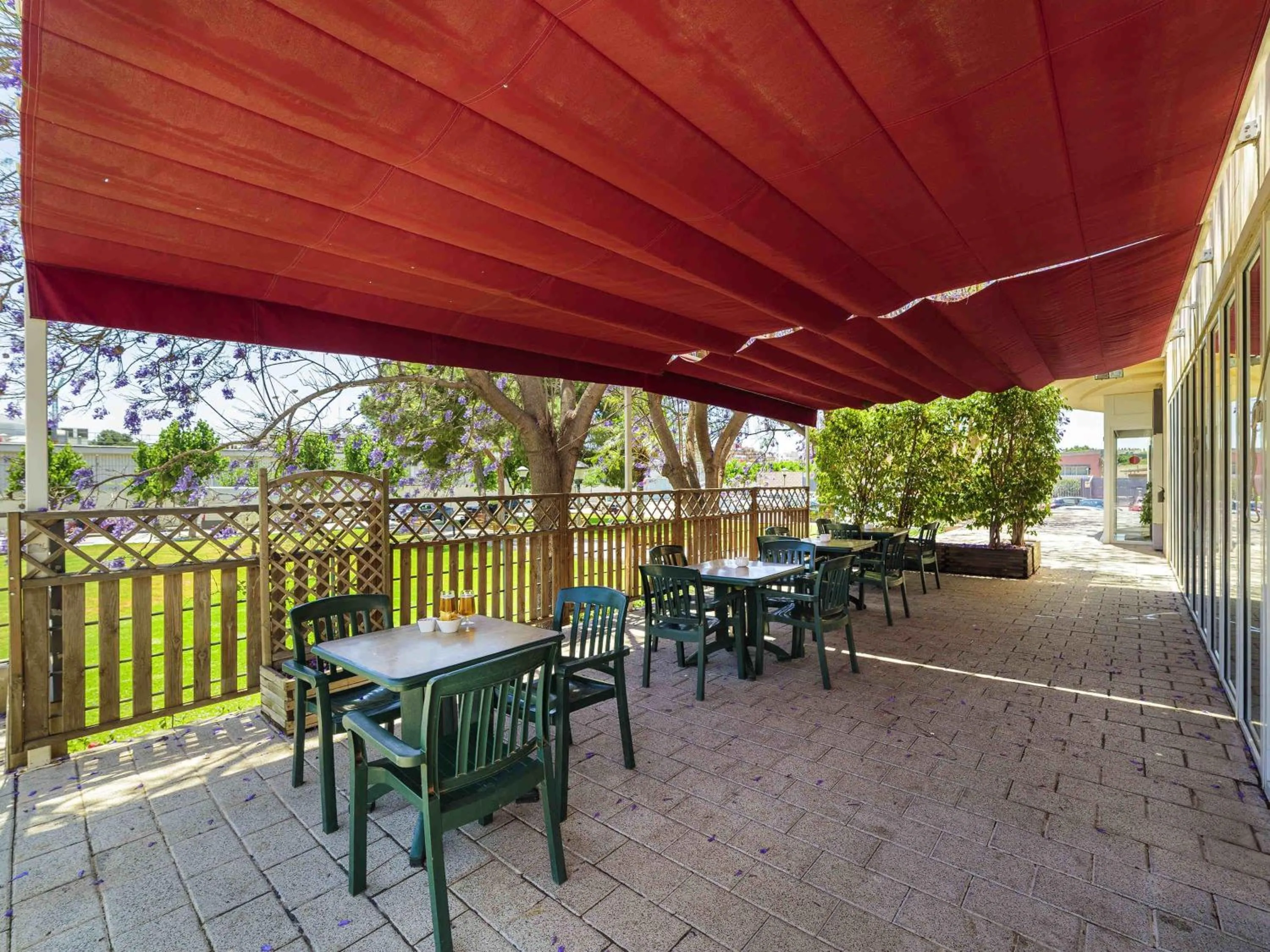 Restaurant/places to eat in Ibis Murcia