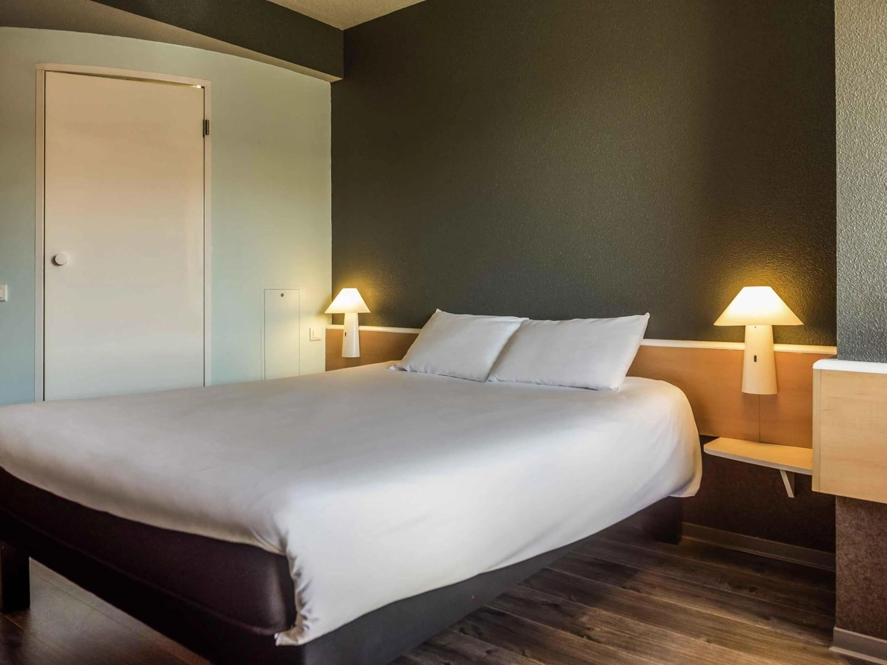 Bedroom, Bed in Ibis Salamanca