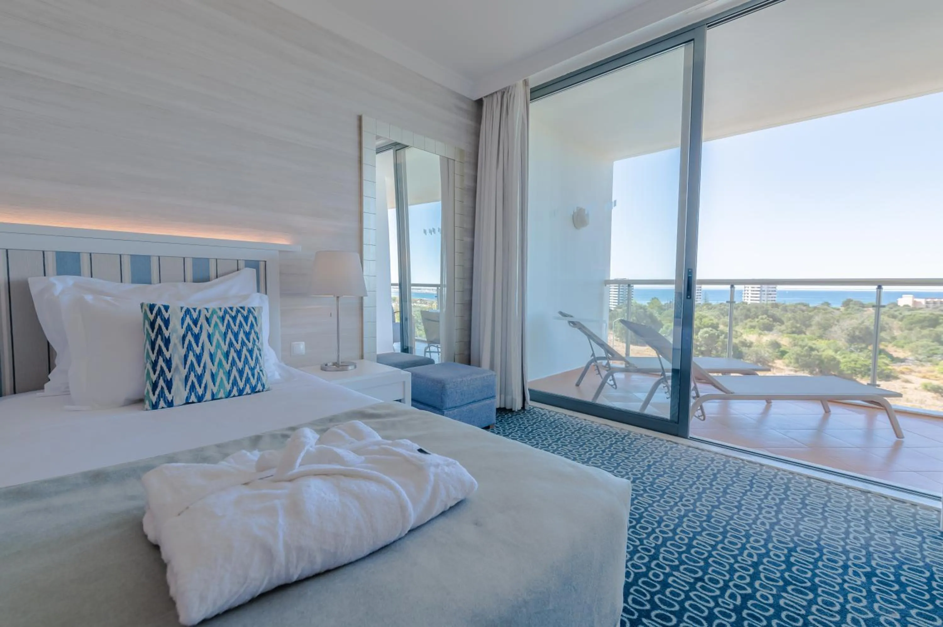 View (from property/room), Bed in Pestana Alvor Park Suites Hotel