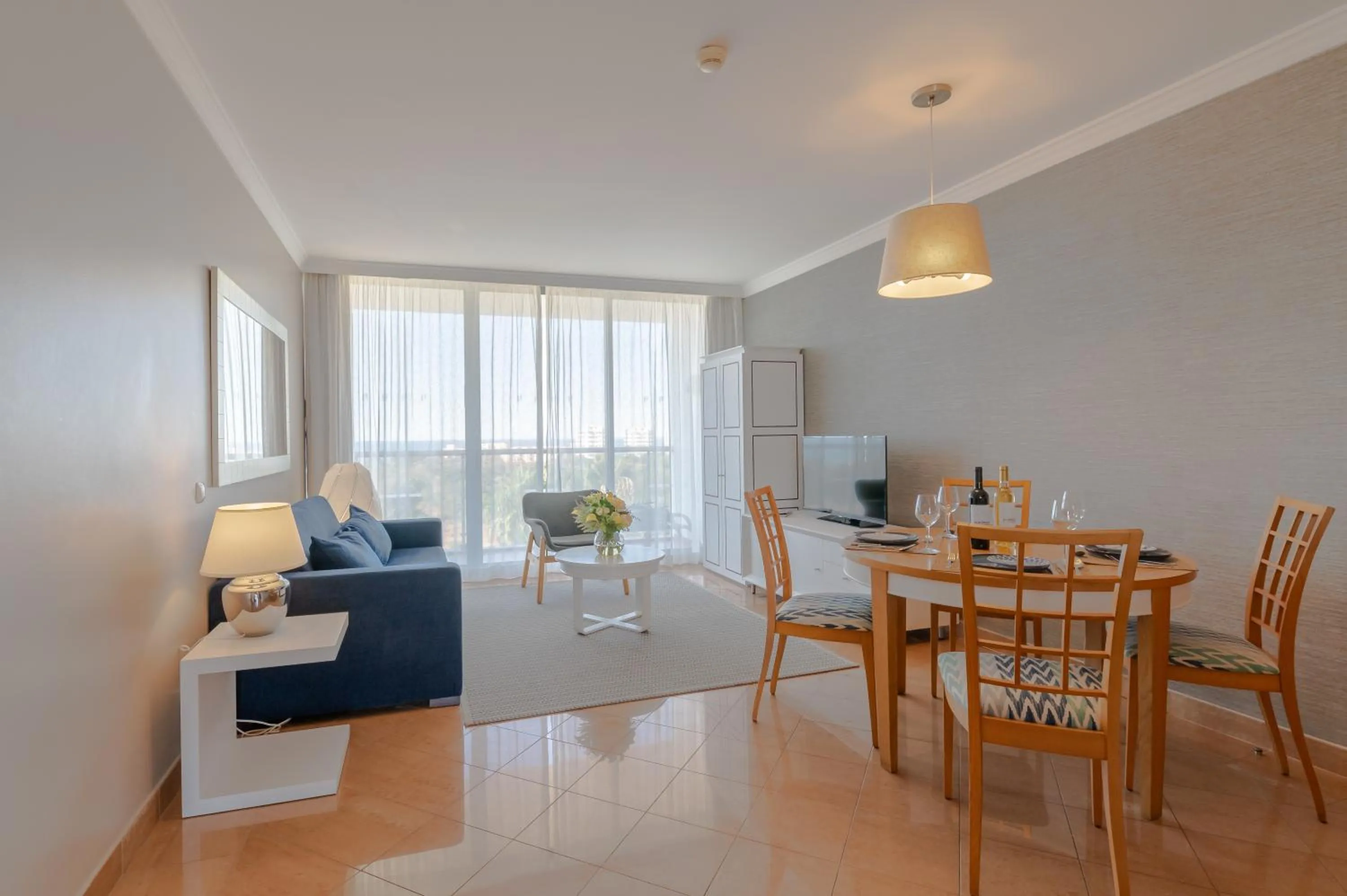 Living room in Pestana Alvor Park Suites Hotel