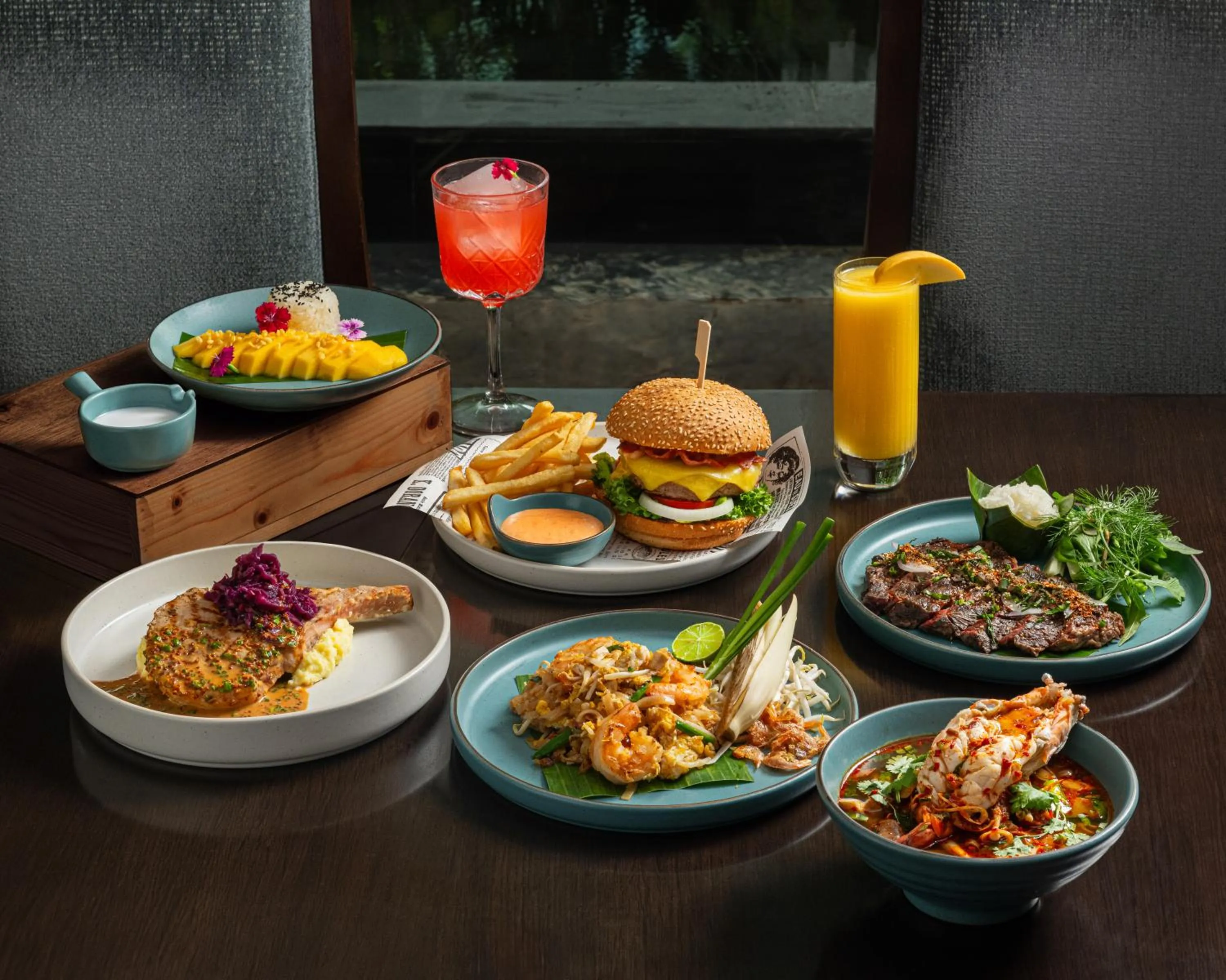 Restaurant/places to eat in The Sukosol Hotel