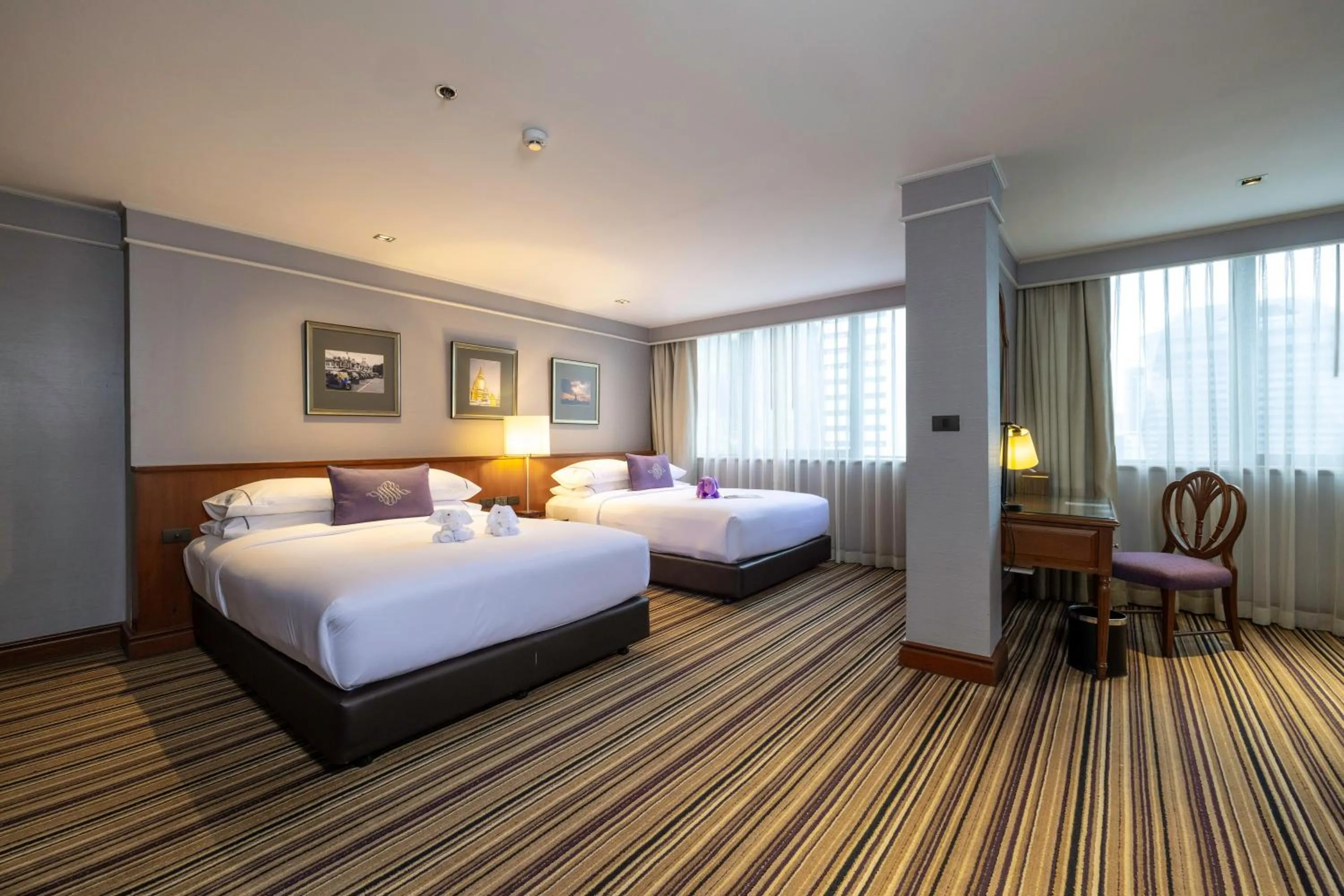 Living room, Bed in The Sukosol Hotel