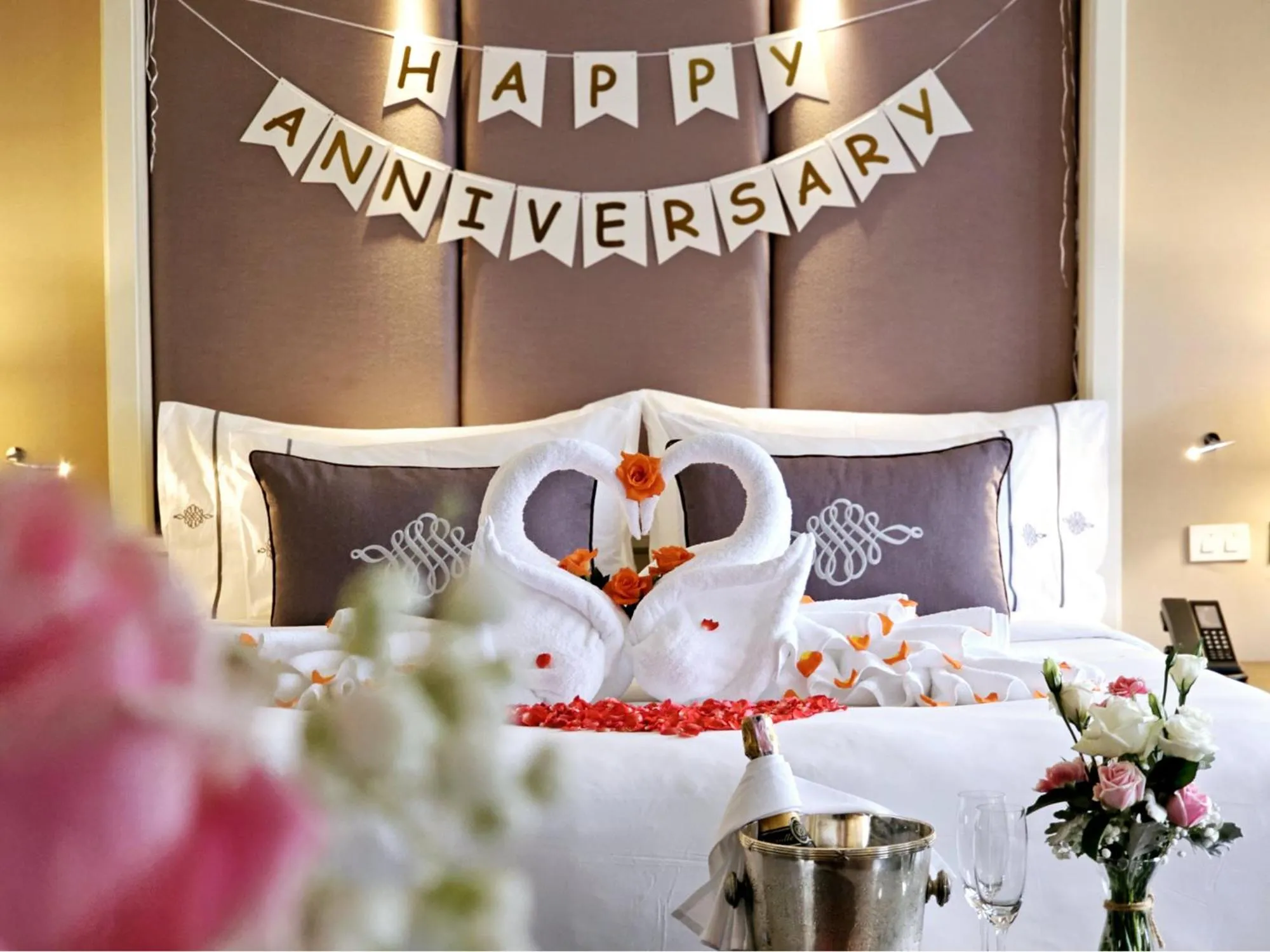 Bed in The Sukosol Hotel