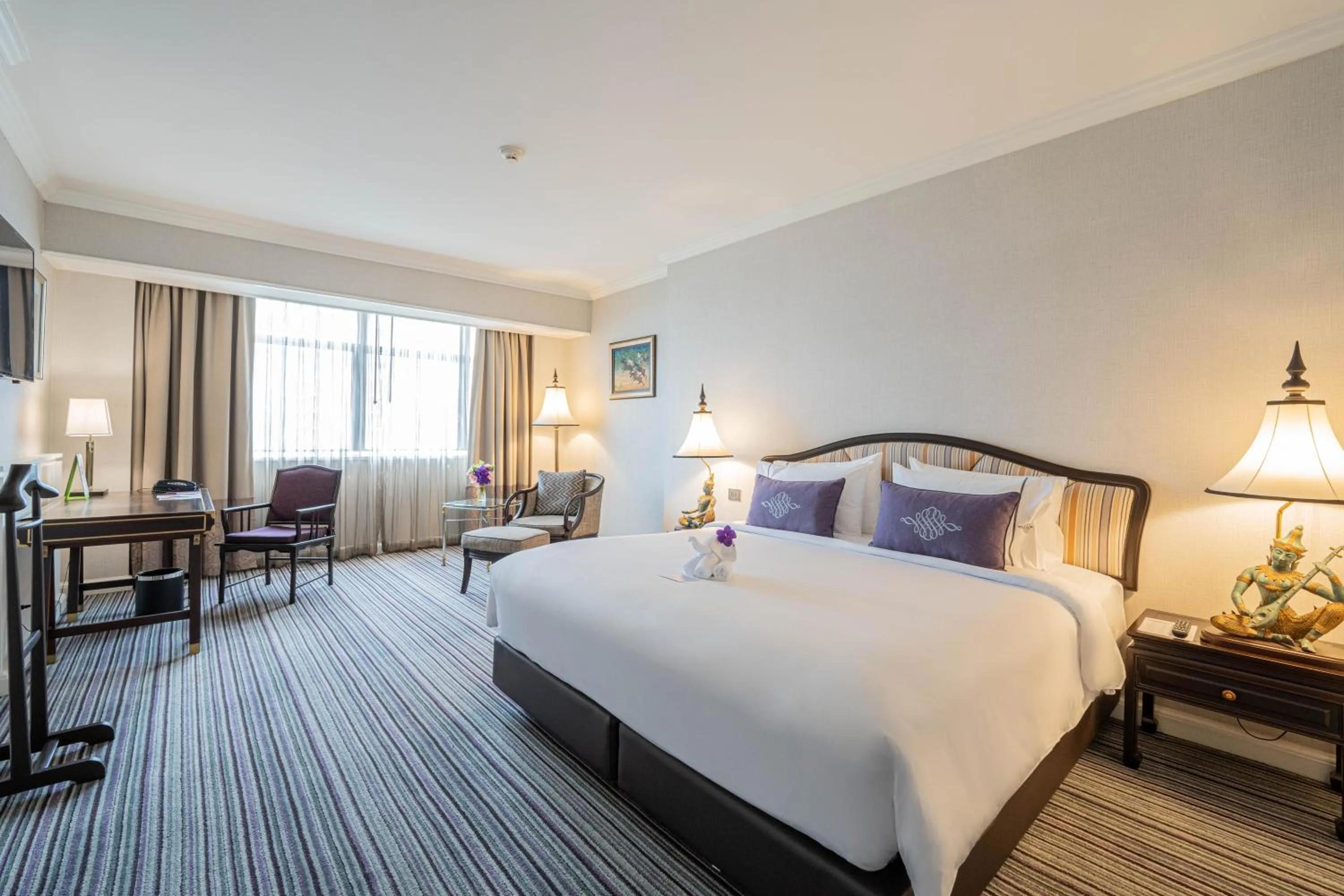 Bedroom, Bed in The Sukosol Hotel